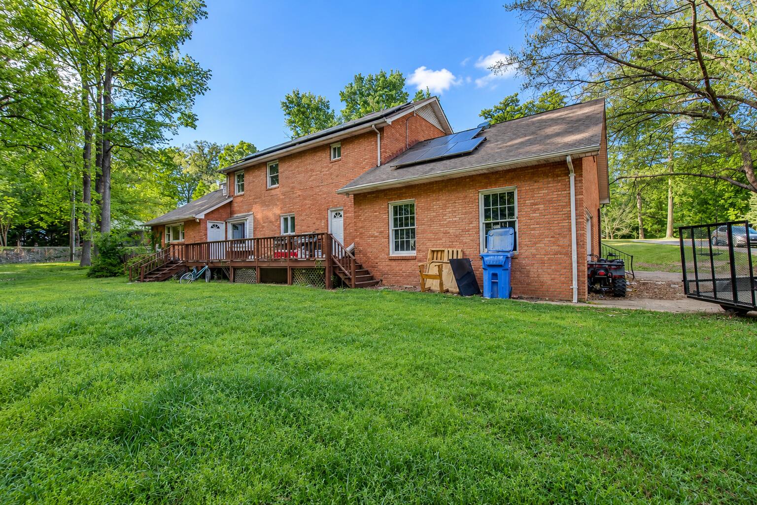 938 Sherwood Circle