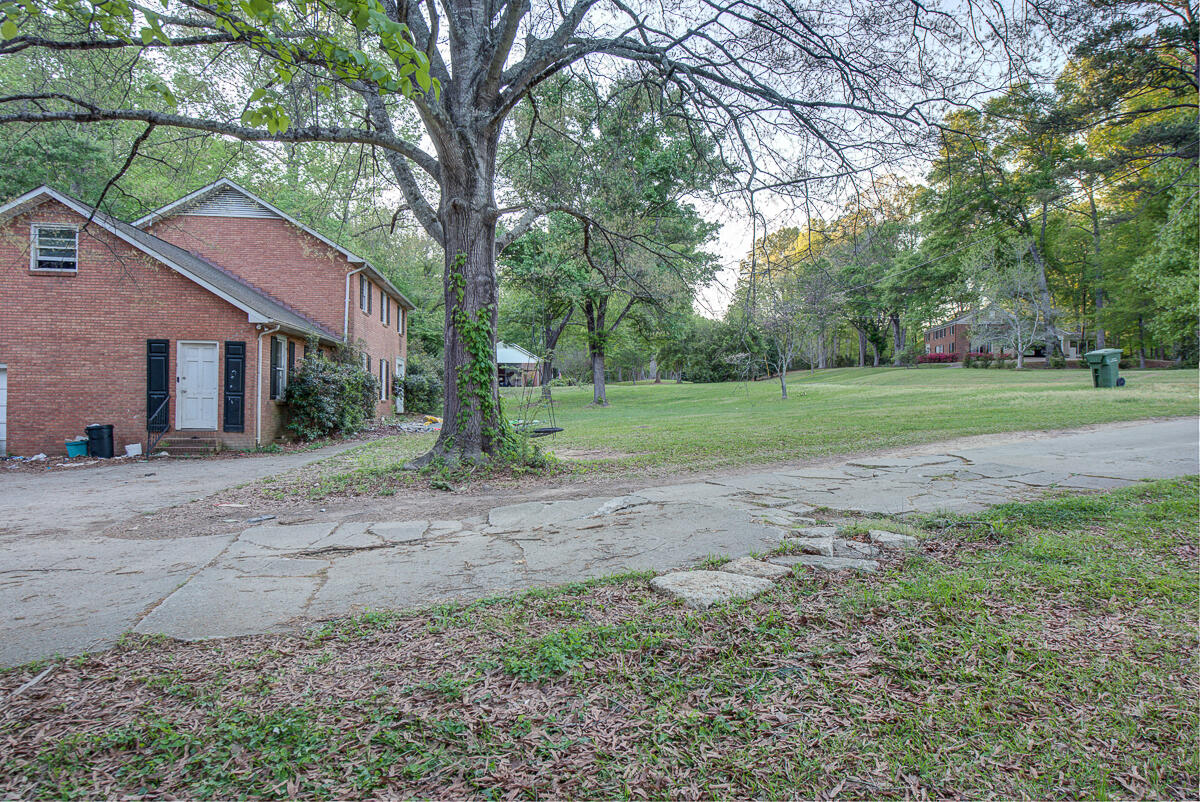 938 Sherwood Circle