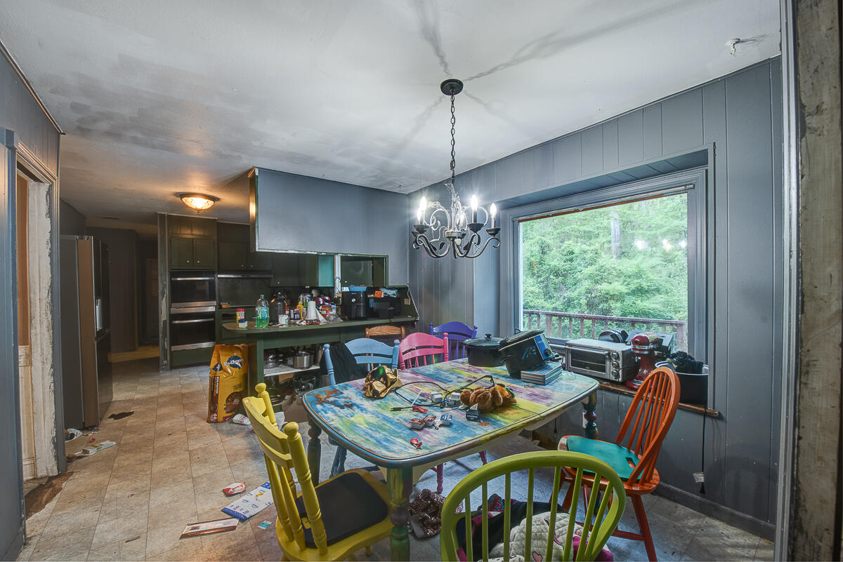 938 Sherwood Circle