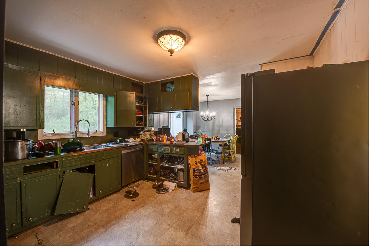 938 Sherwood Circle