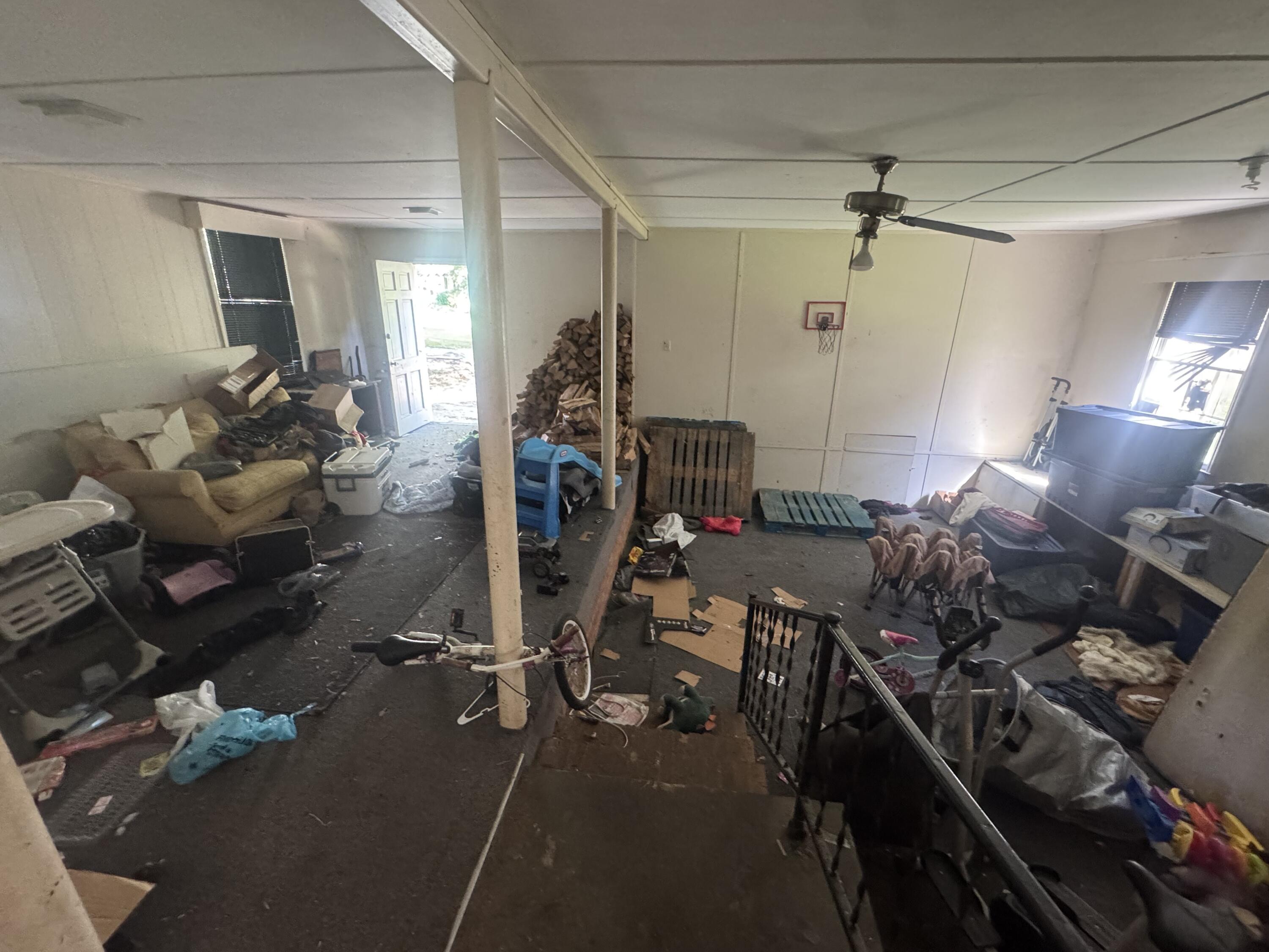 938 Sherwood Circle