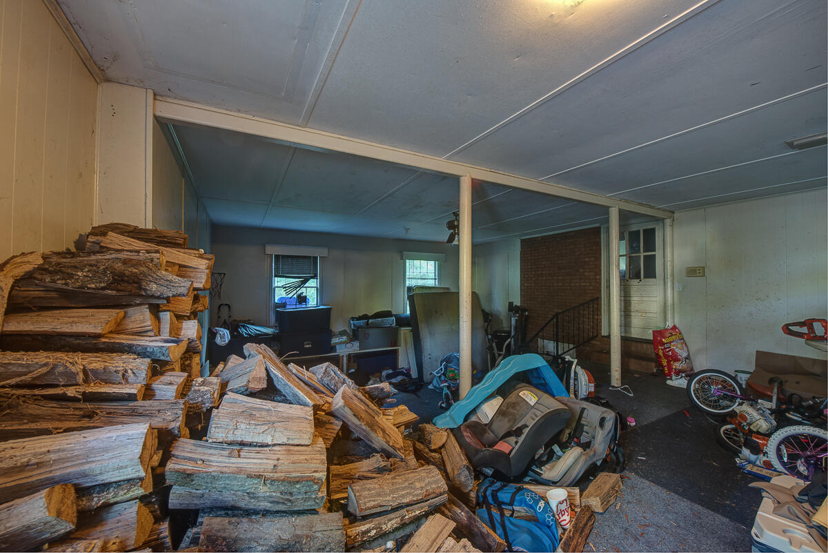 938 Sherwood Circle