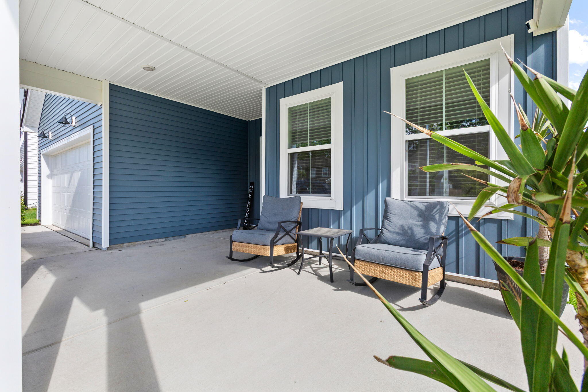 222 W Bradford Pointe Drive