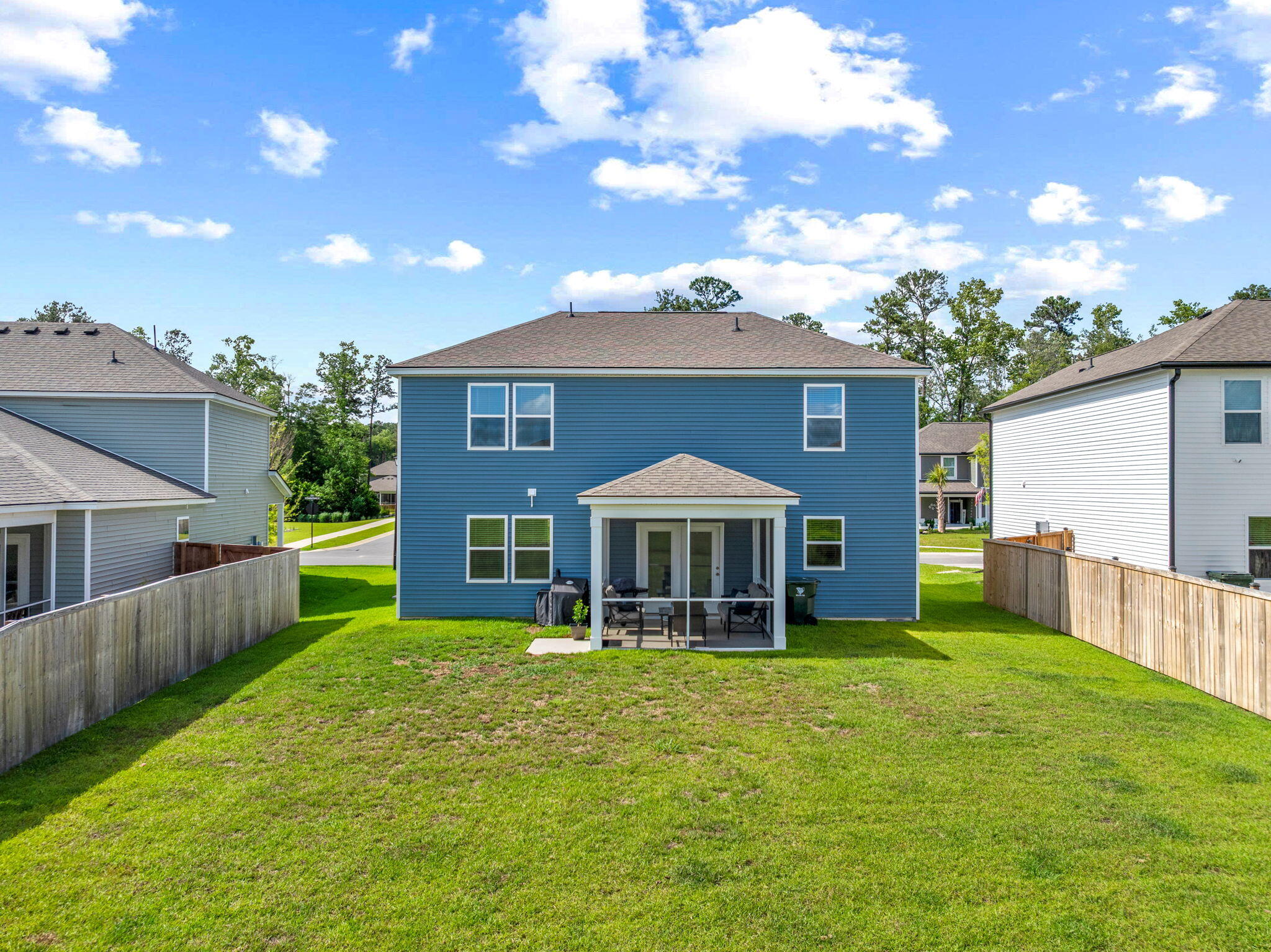 222 W Bradford Pointe Drive