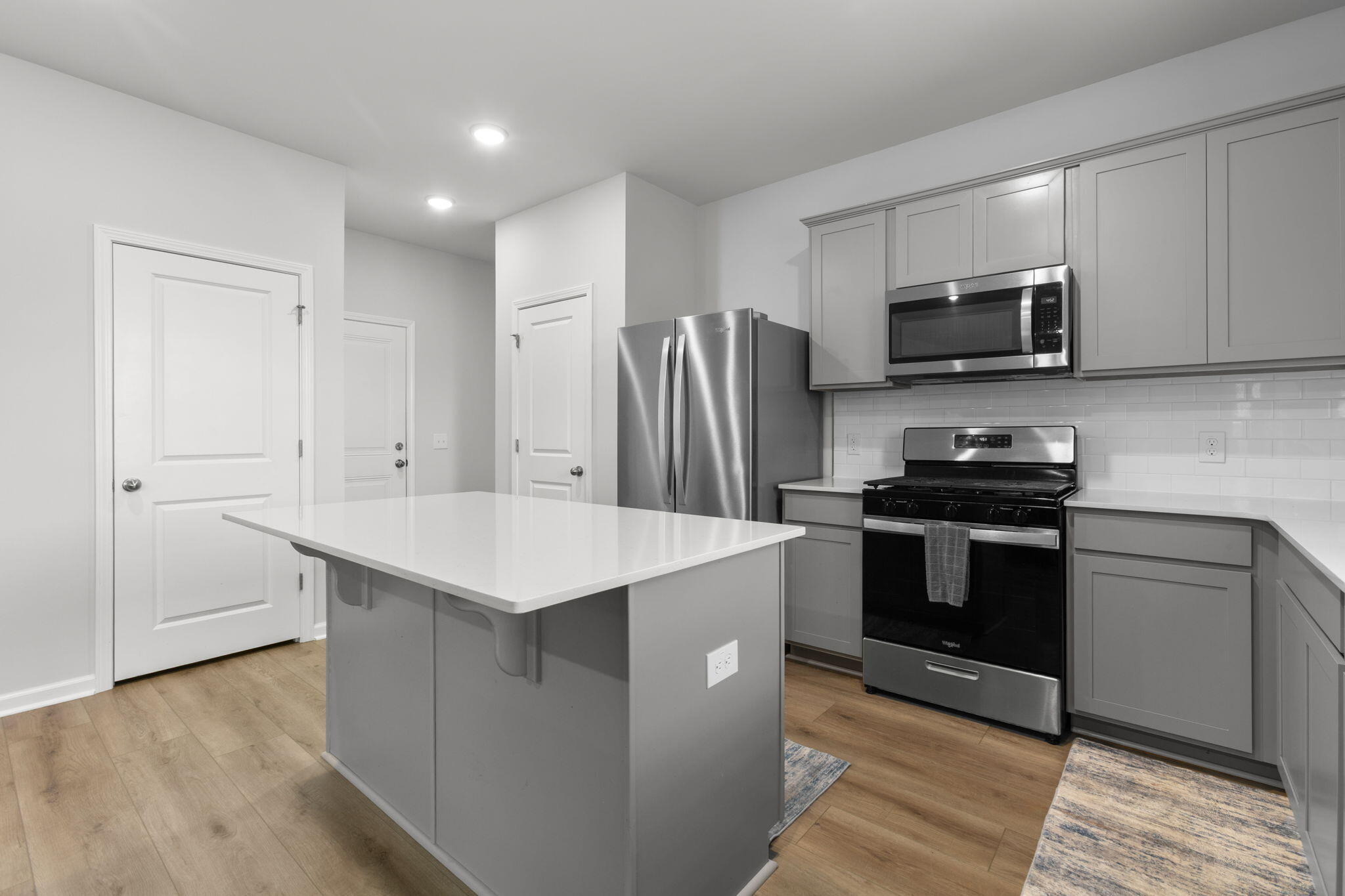 222 W Bradford Pointe Drive