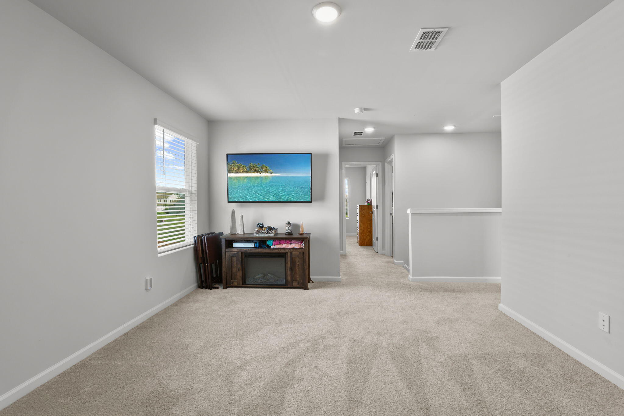 222 W Bradford Pointe Drive