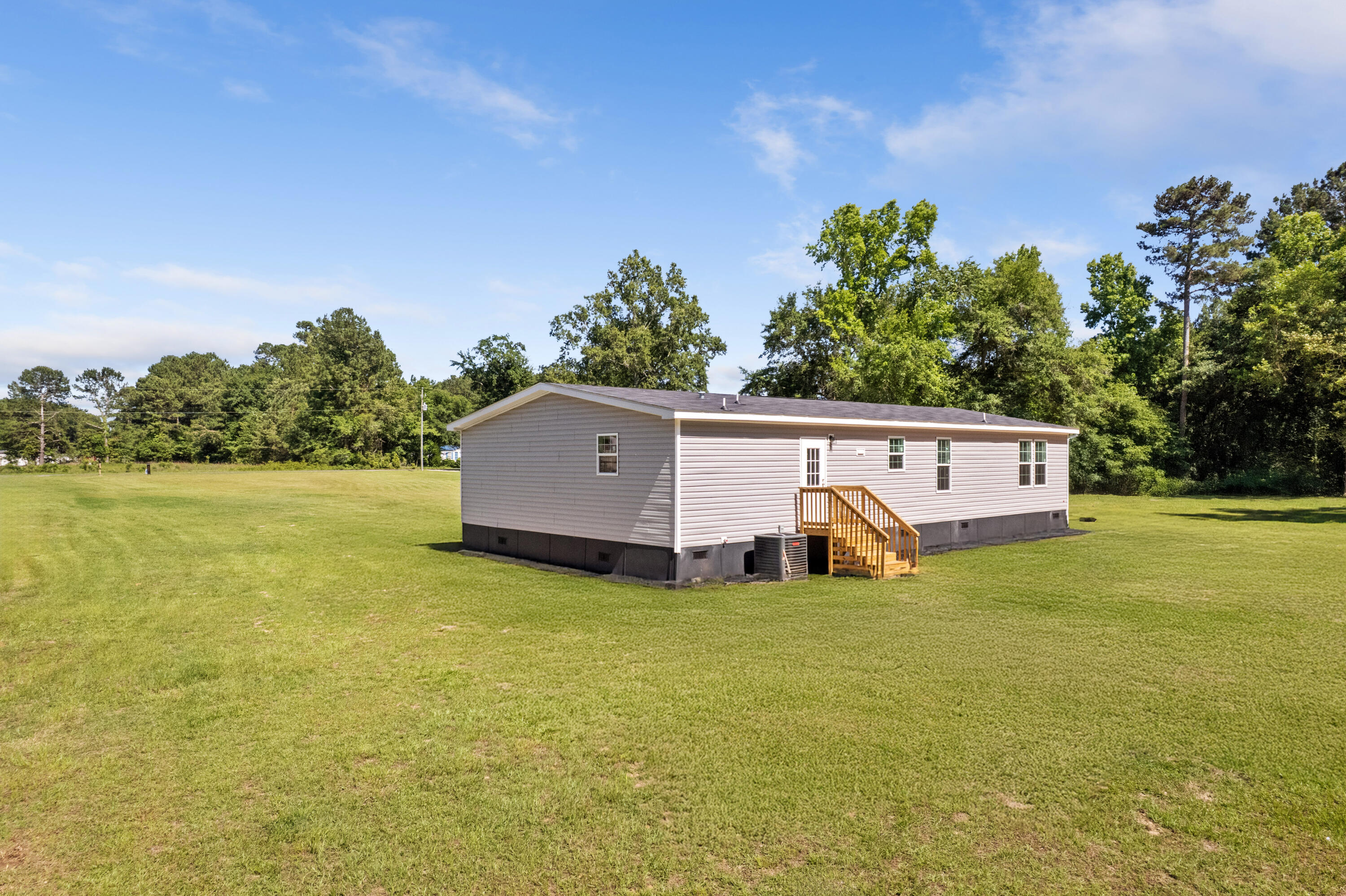 743 Roscoe Court