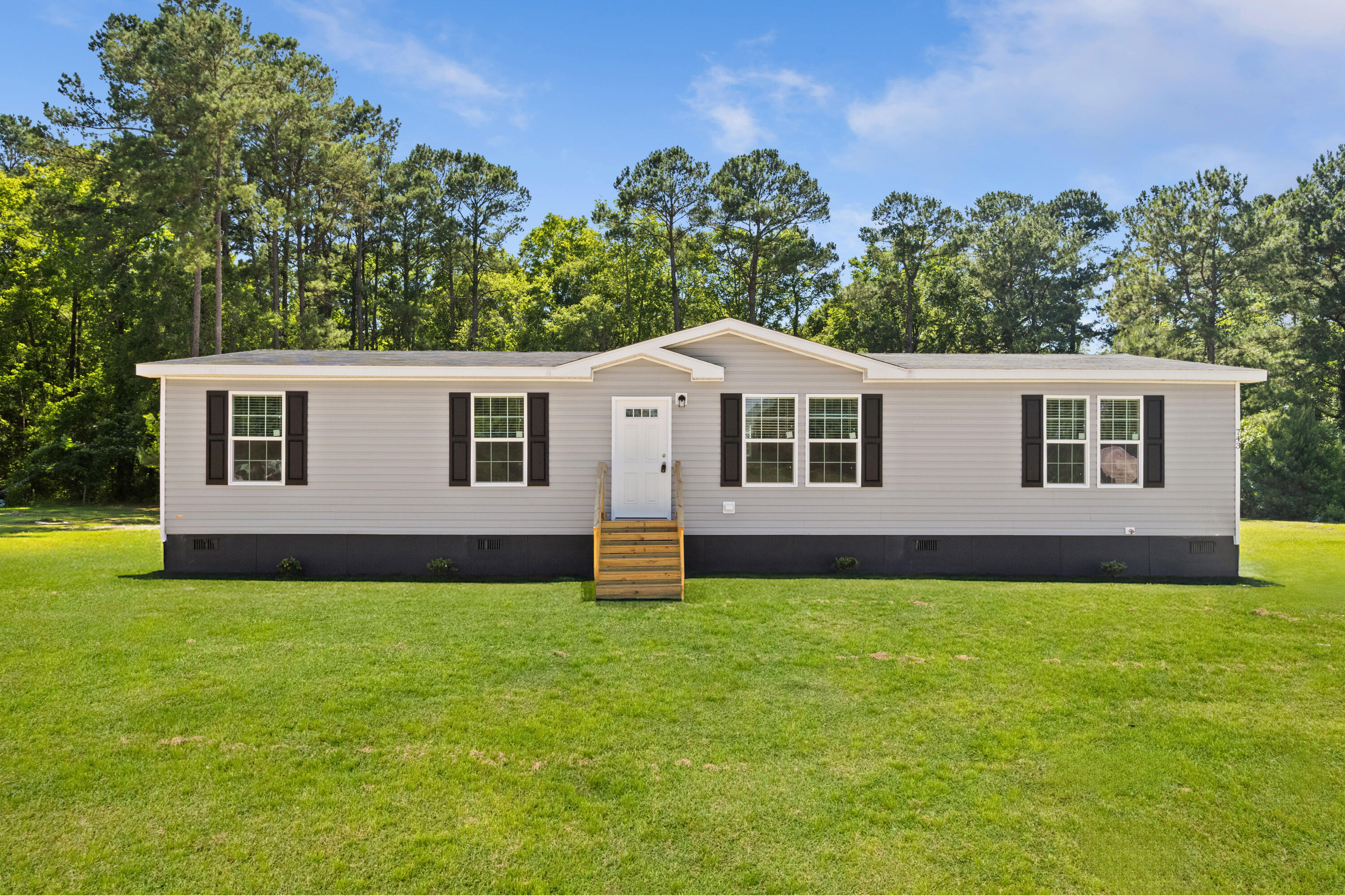 743 Roscoe Court