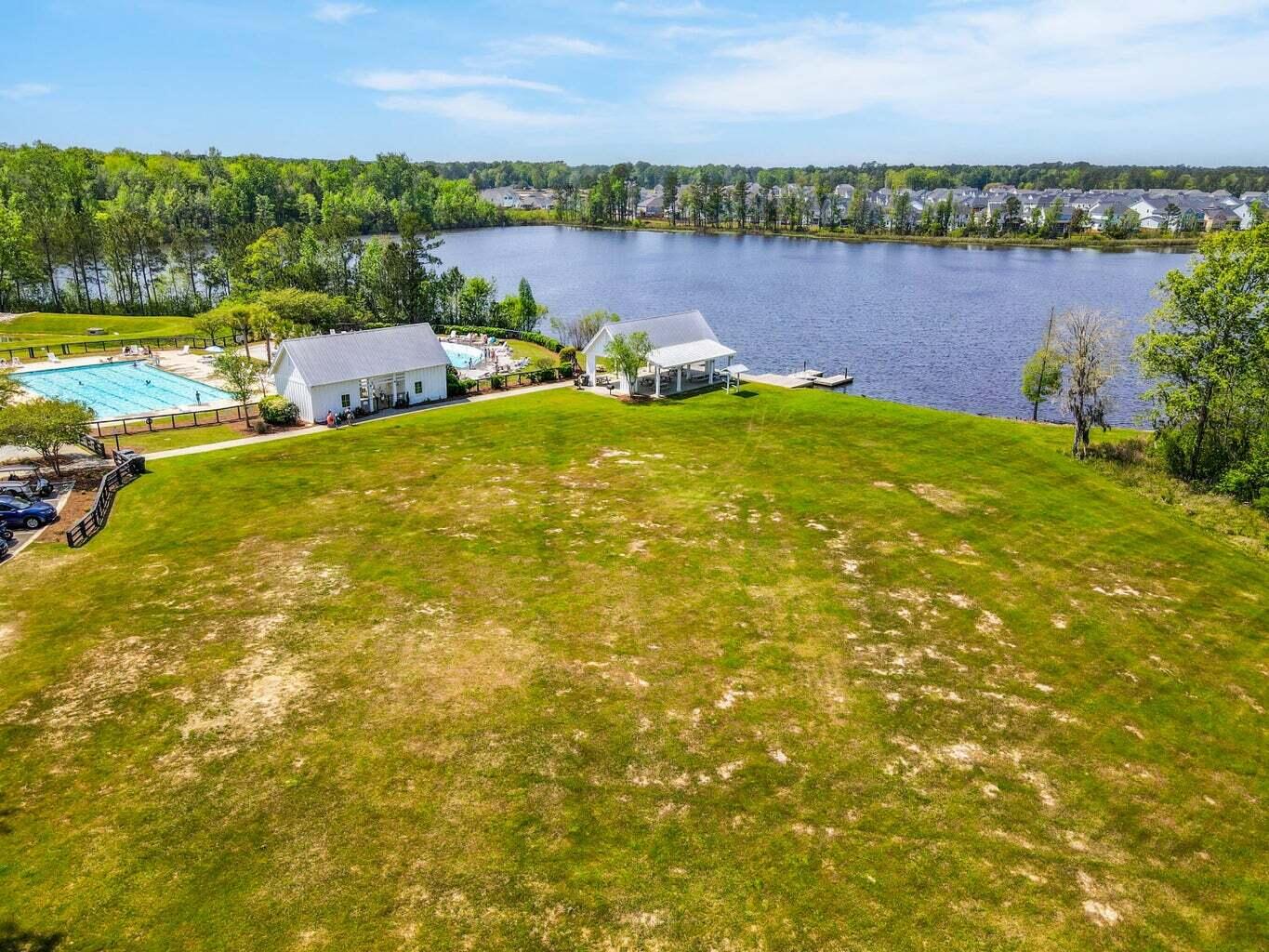524 Trotters Lane
