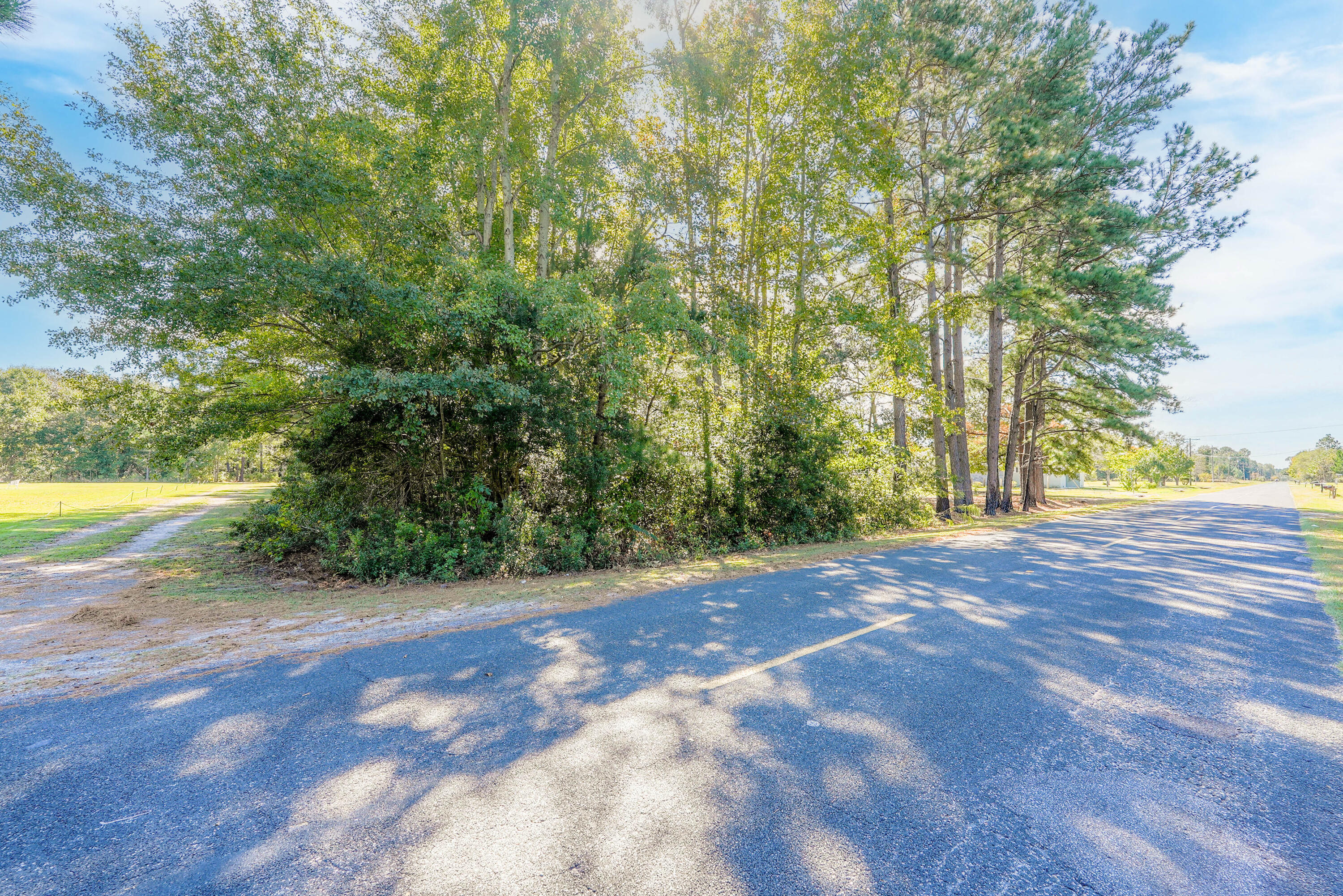 1102 Peru Road