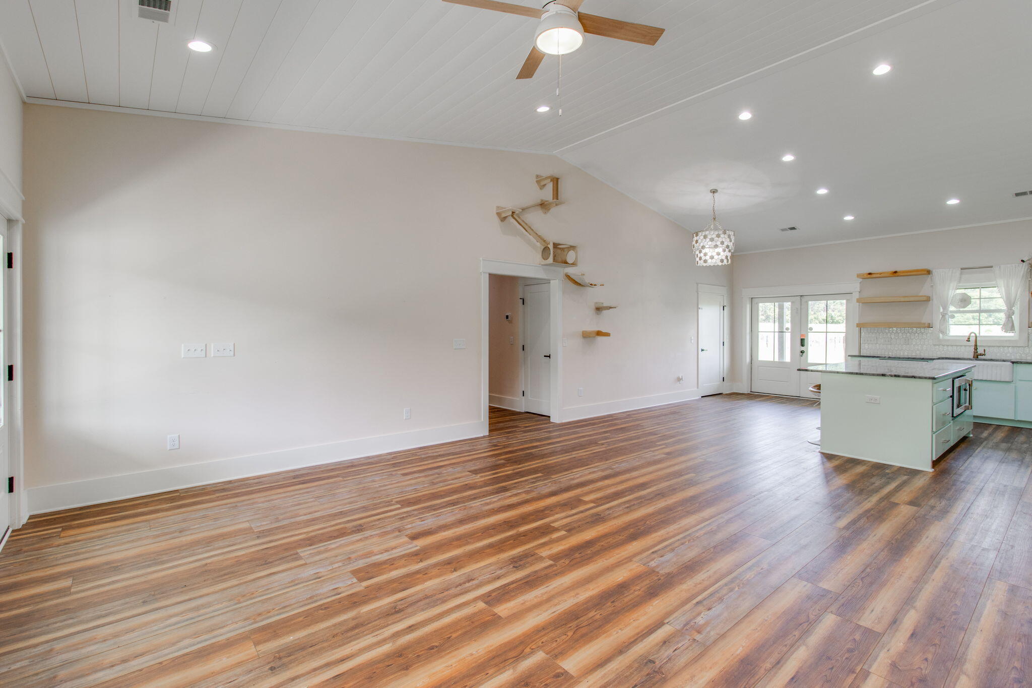 1936 Ben Franklin Road