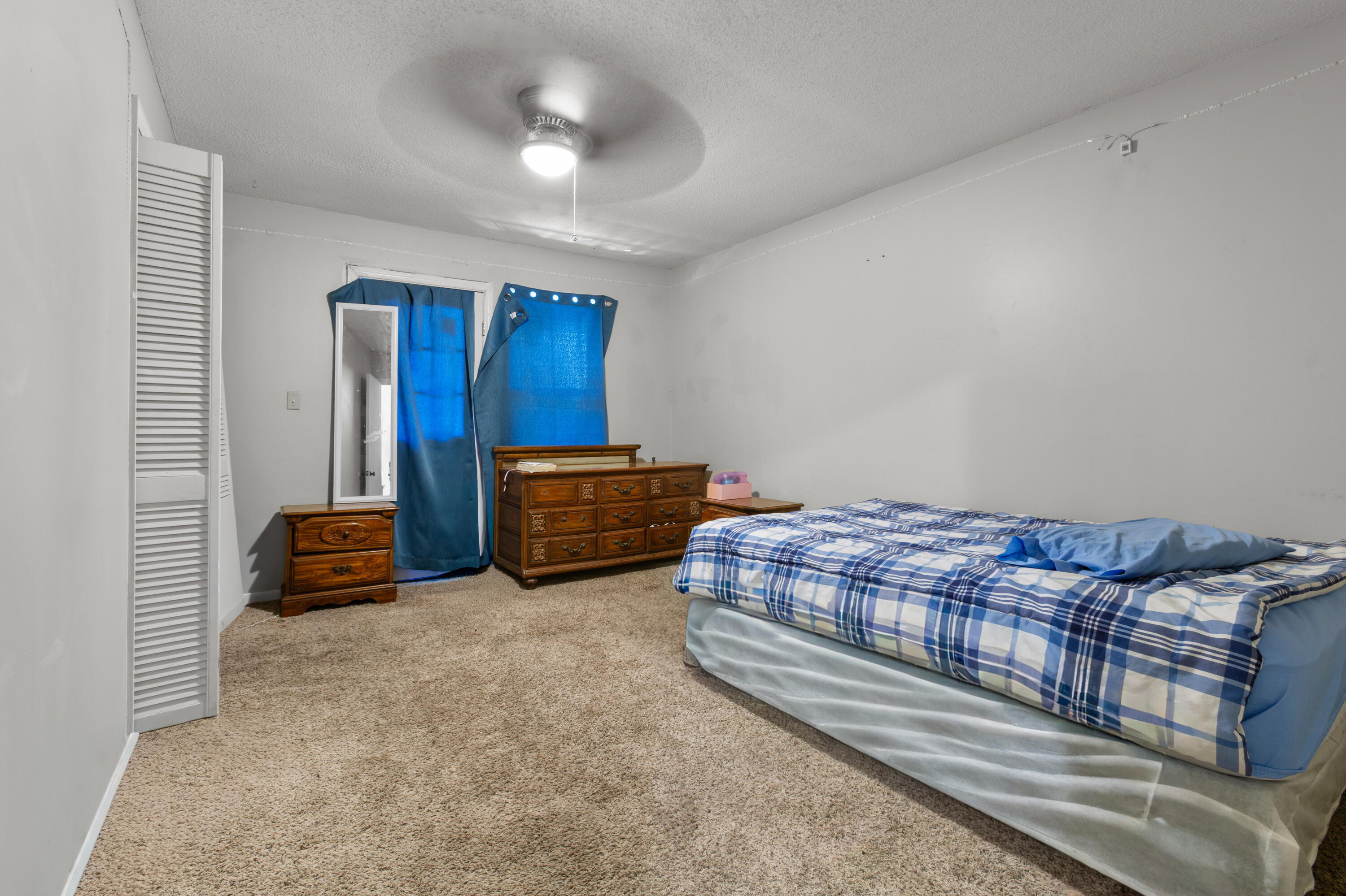 100 Kimeran Lane Apt D