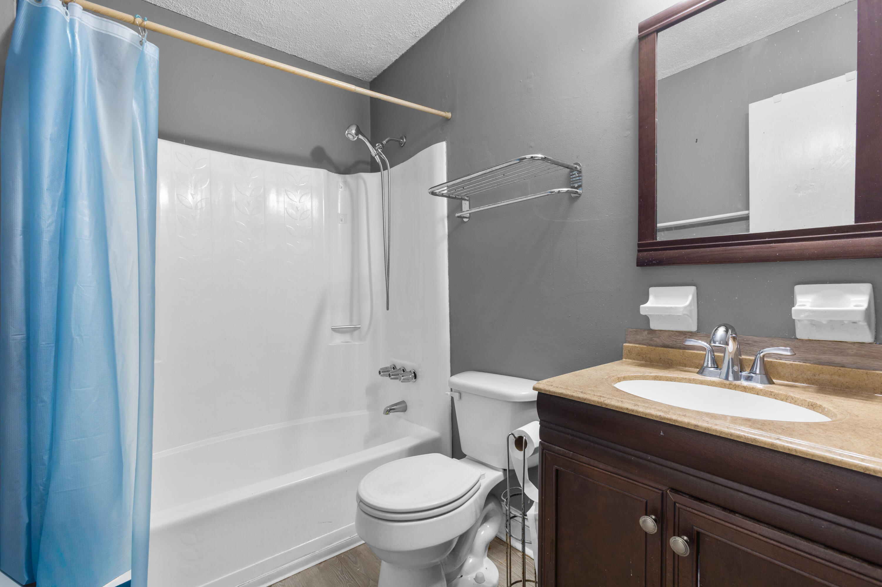100 Kimeran Lane Apt D