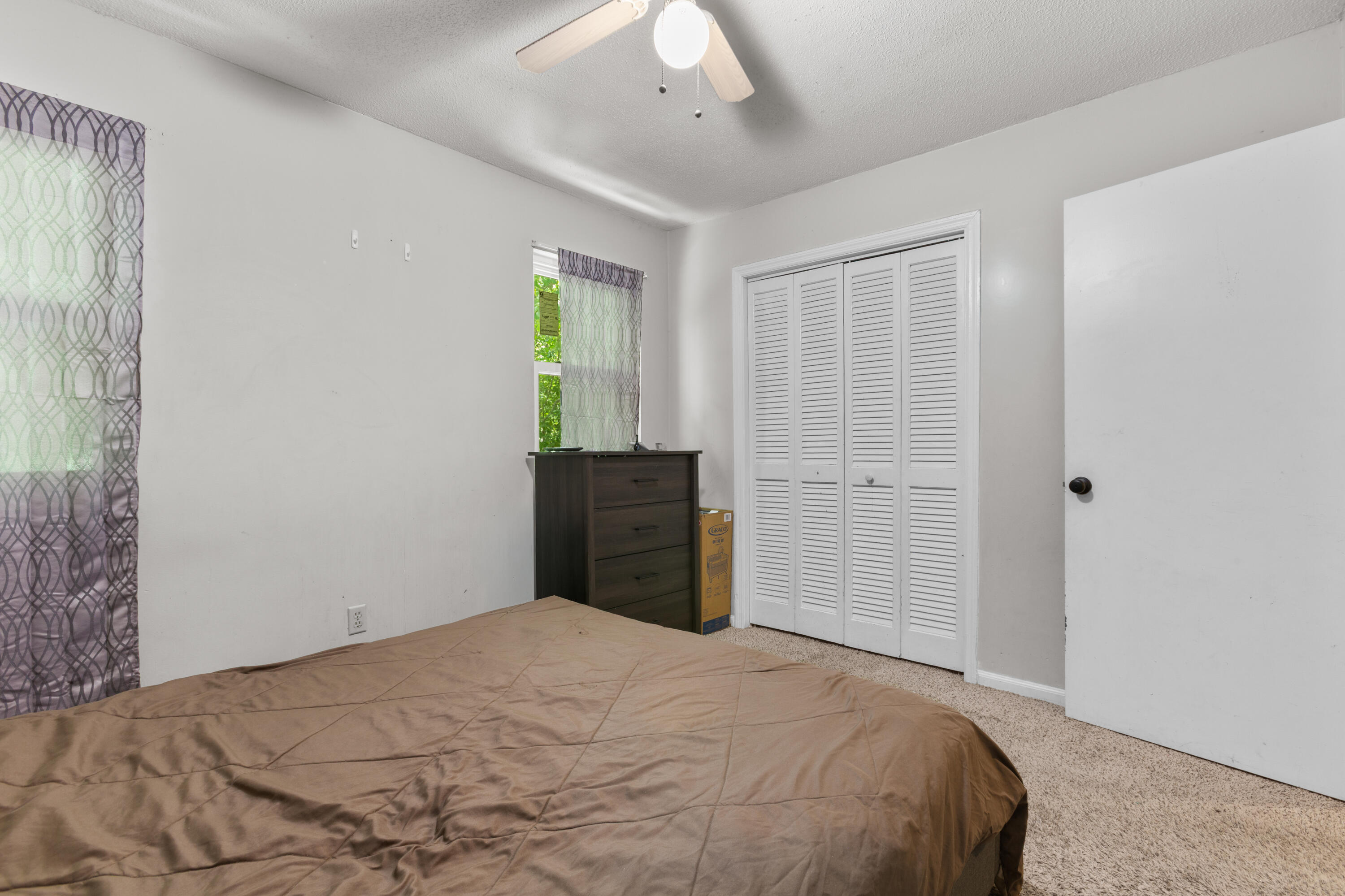100 Kimeran Lane Apt D