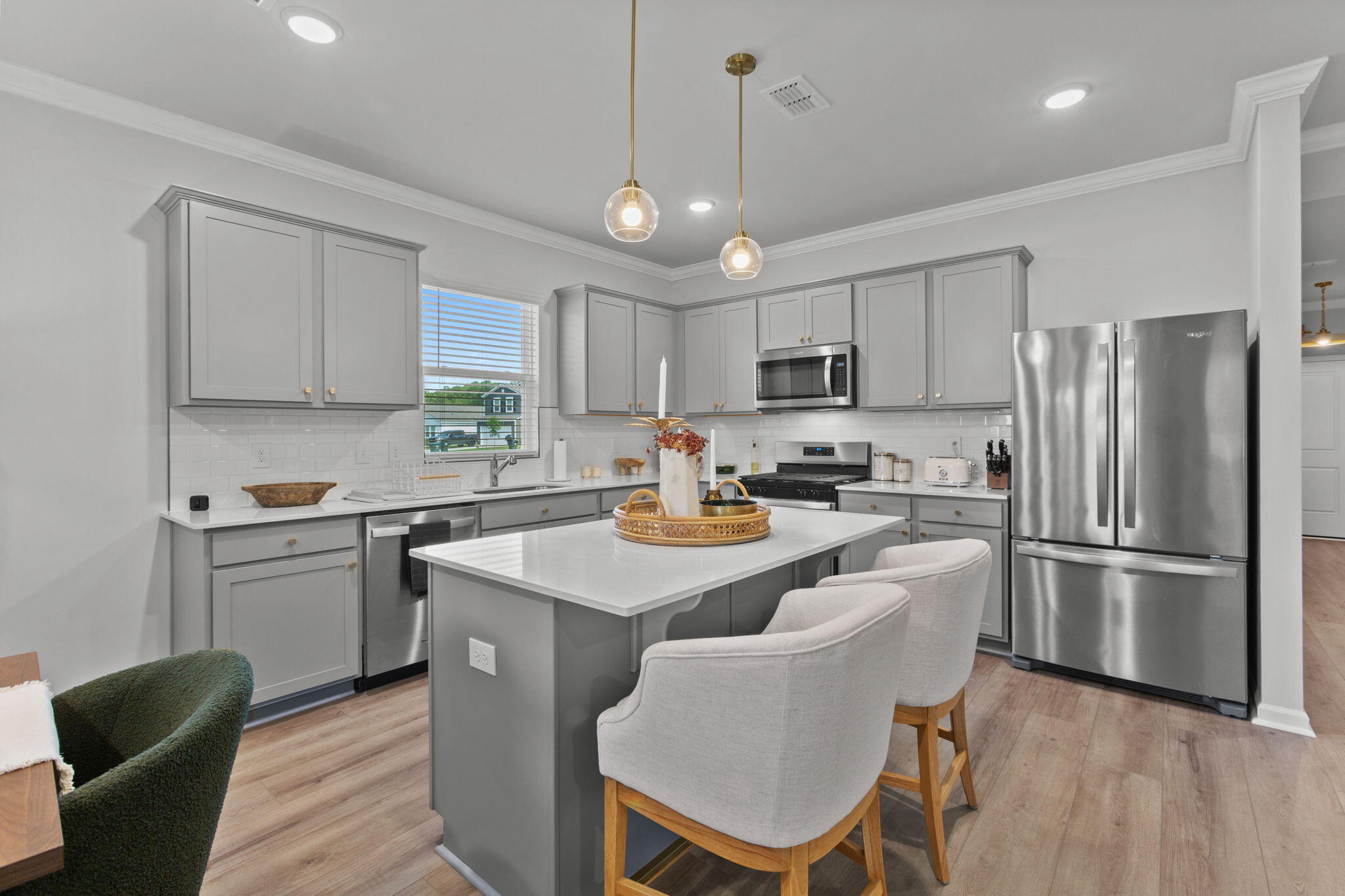 746 Meadowbrook Lane