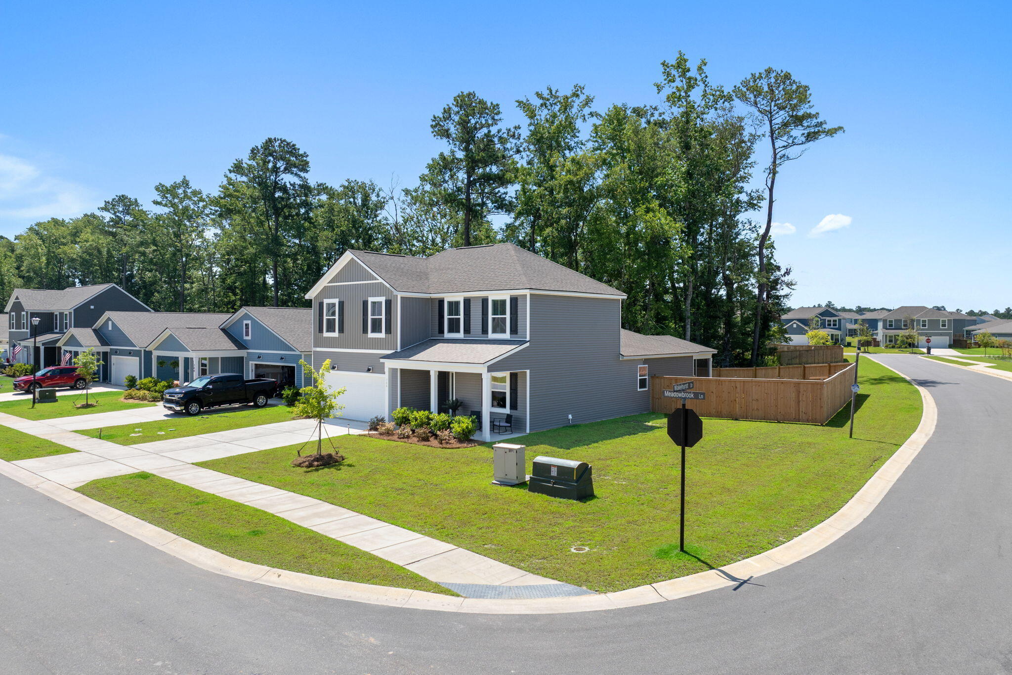 746 Meadowbrook Lane