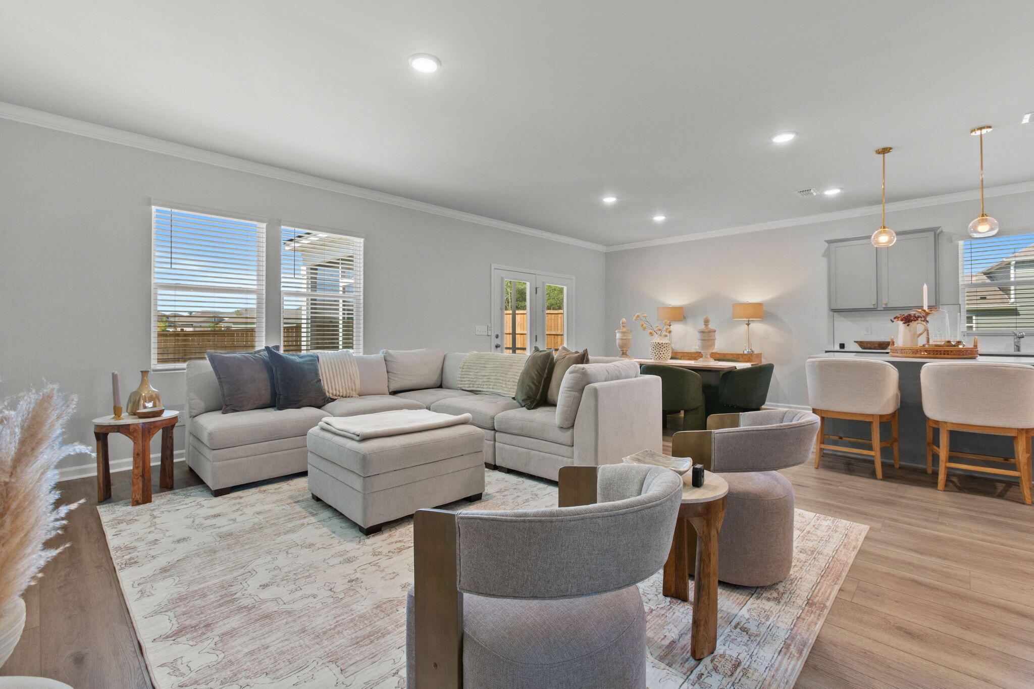 746 Meadowbrook Lane