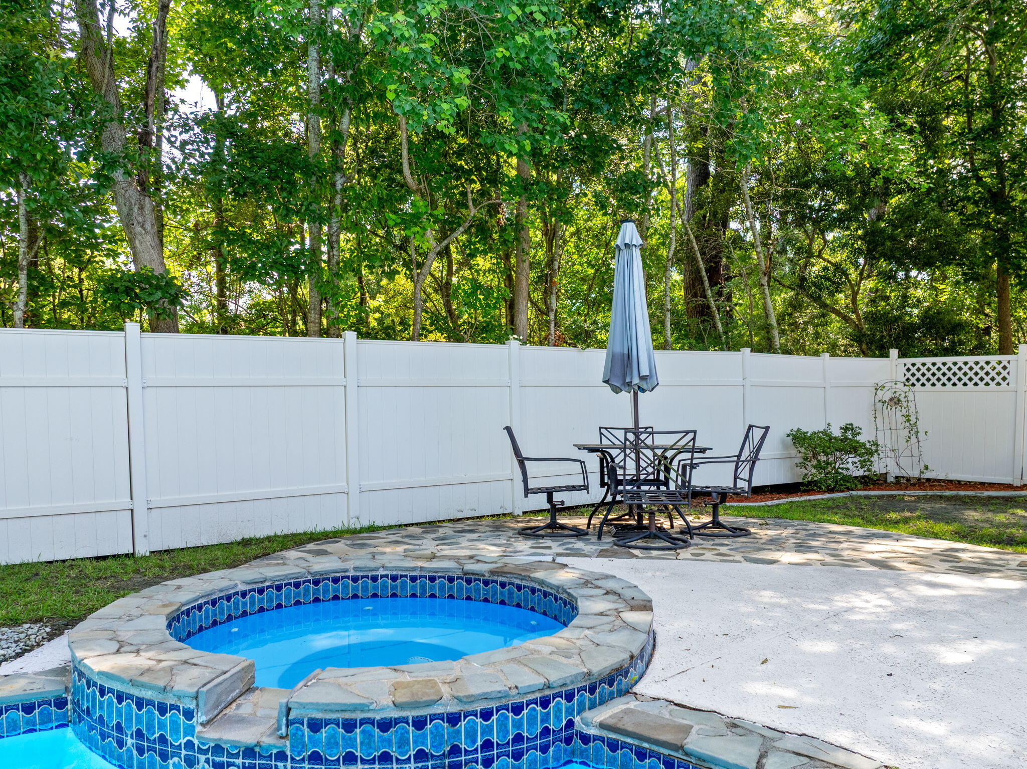 101 Santee Court