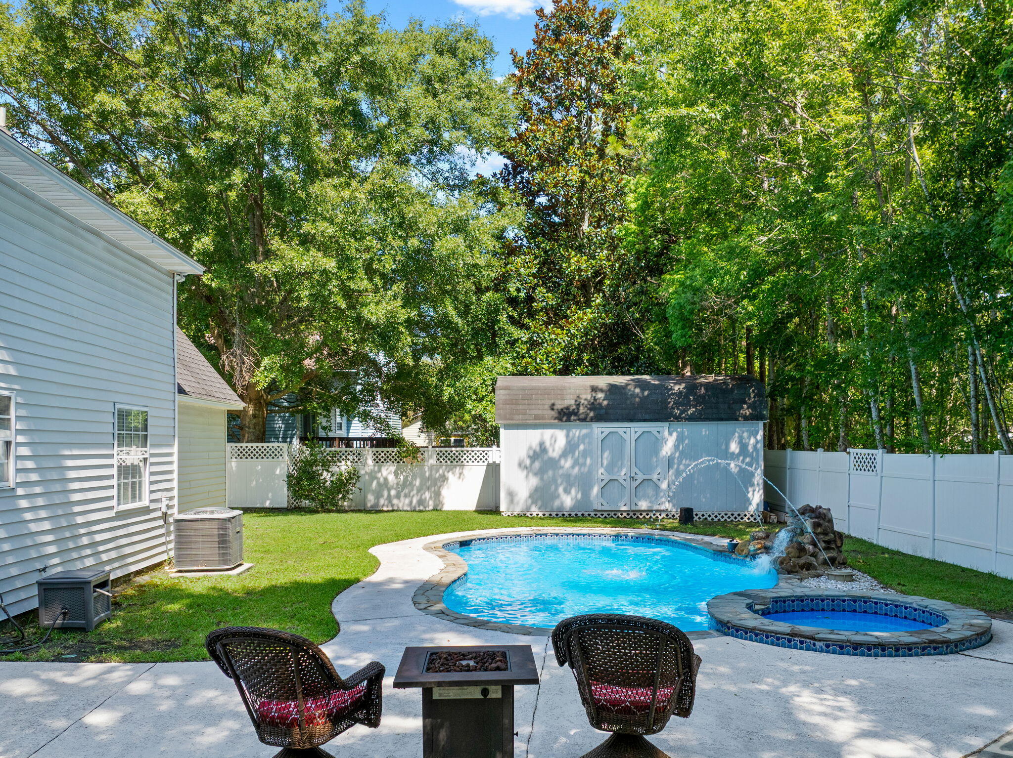 101 Santee Court