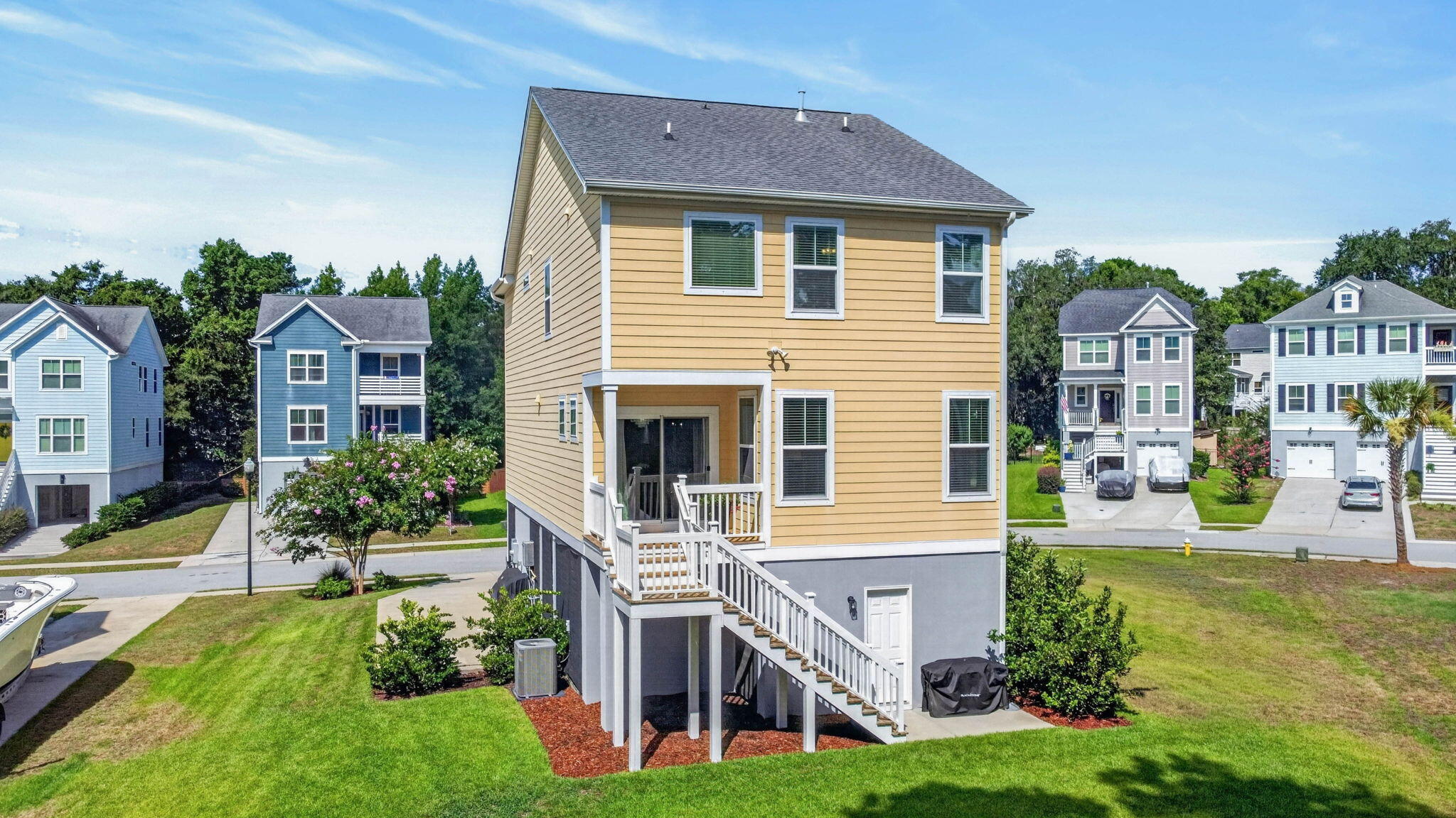 409 Topsail Court