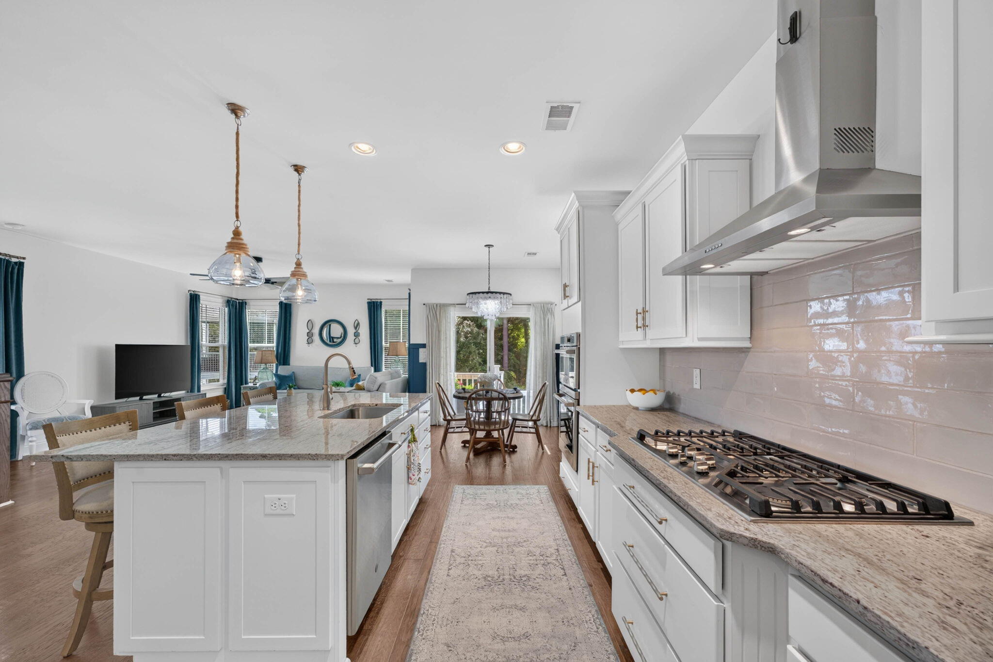 409 Topsail Court