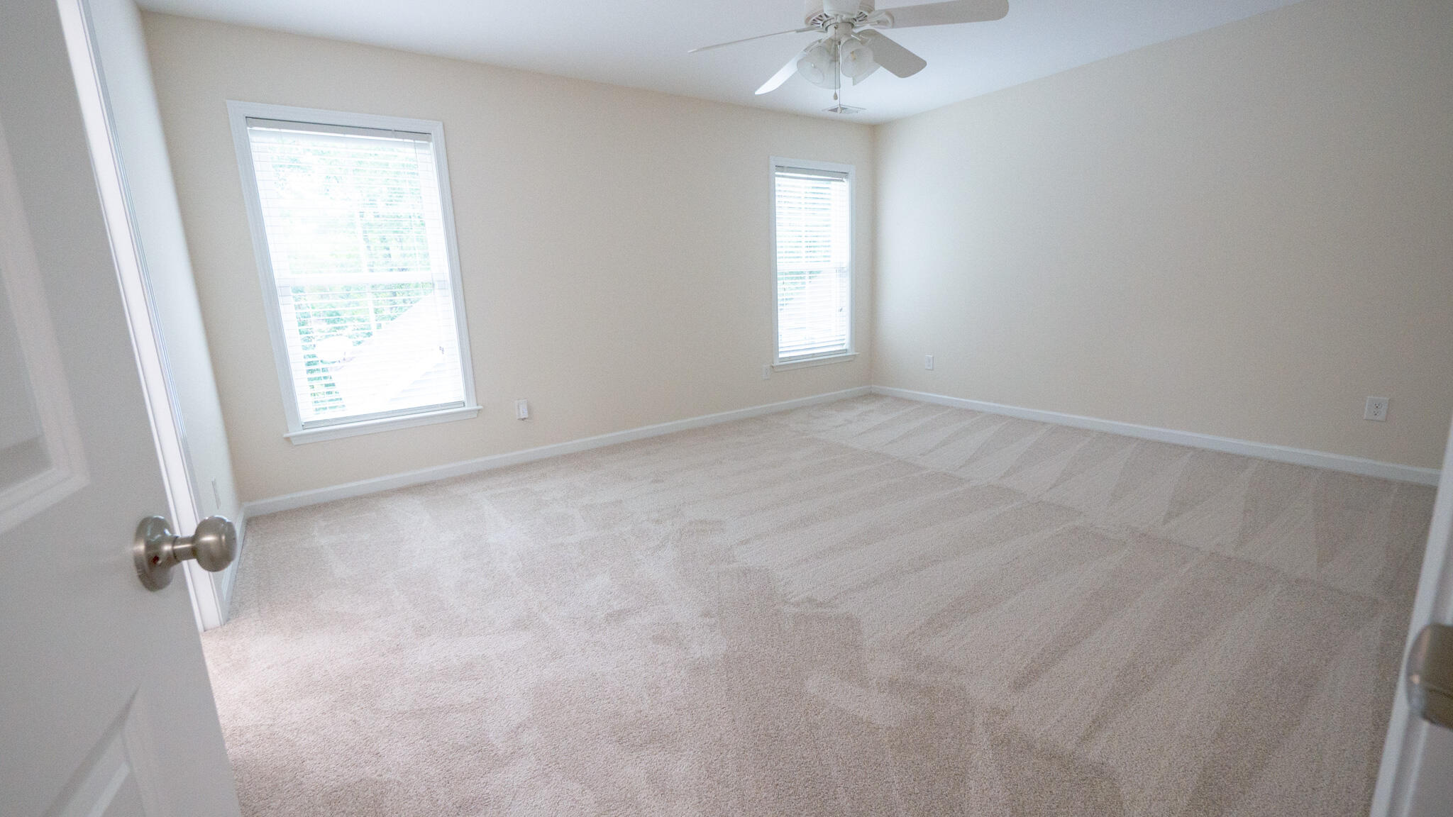 1634 Sparkleberry Lane