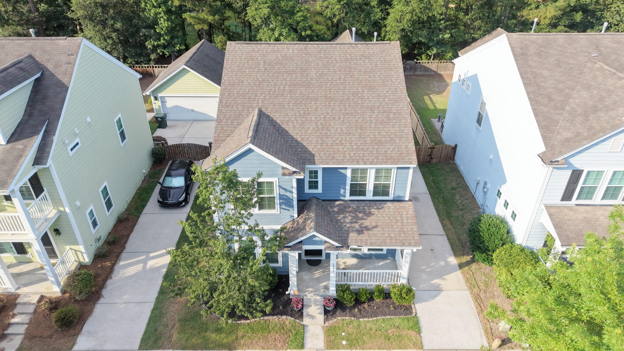 1634 Sparkleberry Lane