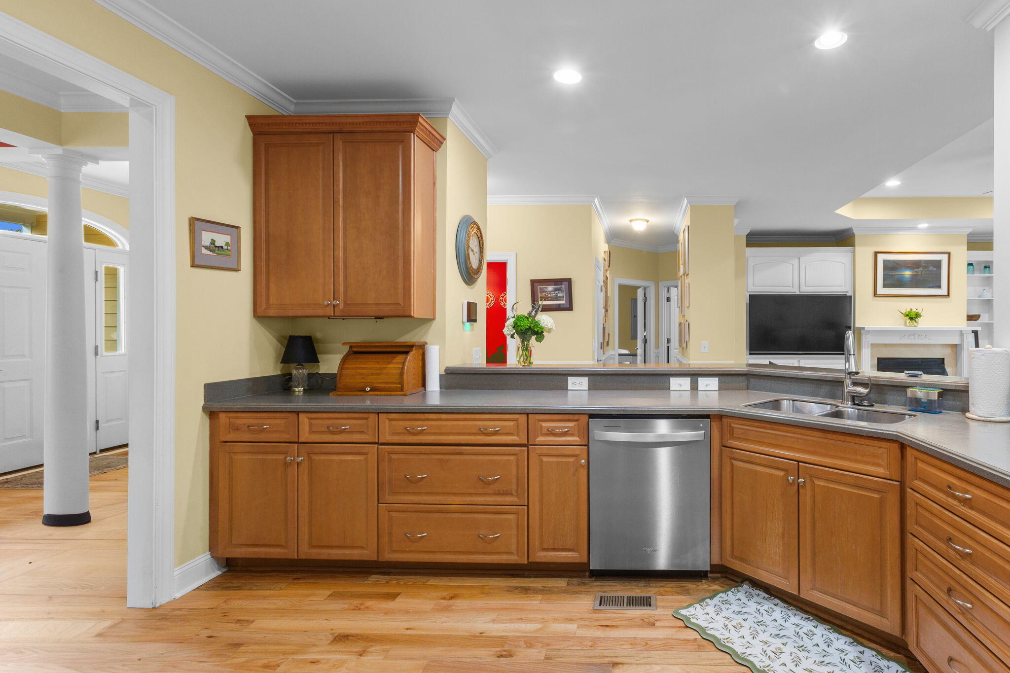 1019 Englewood Court