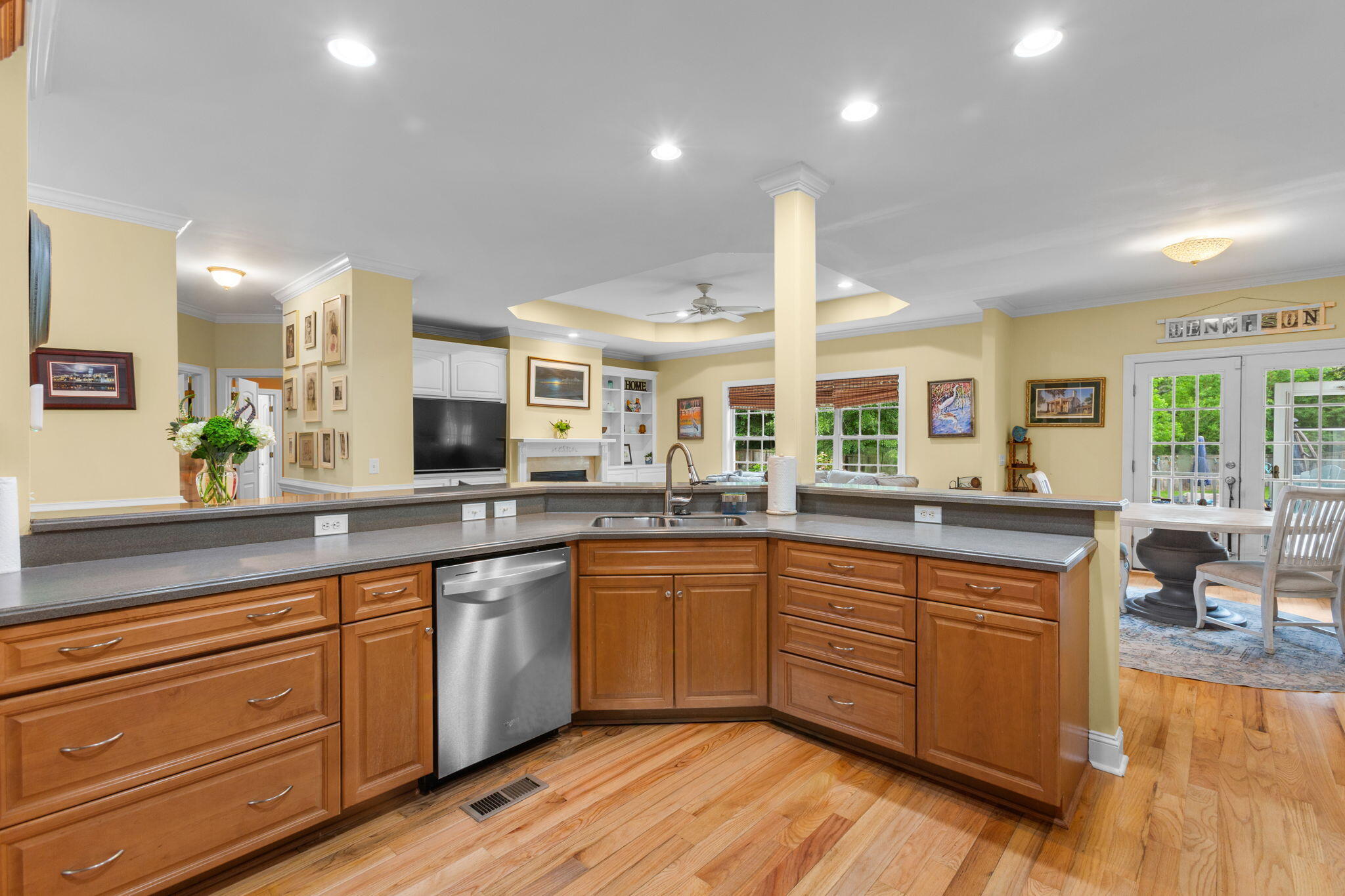 1019 Englewood Court