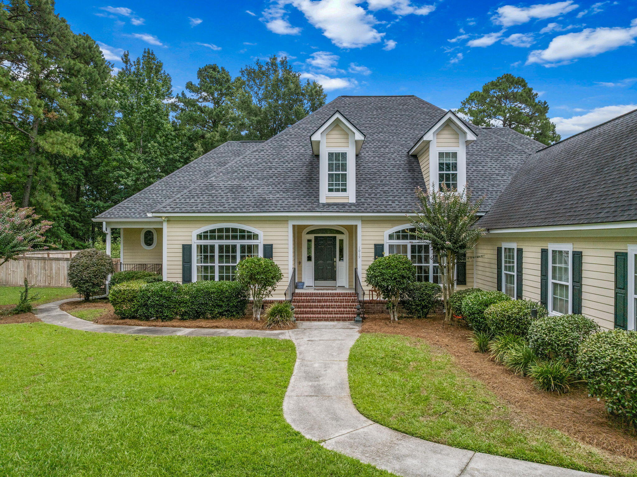 1019 Englewood Court