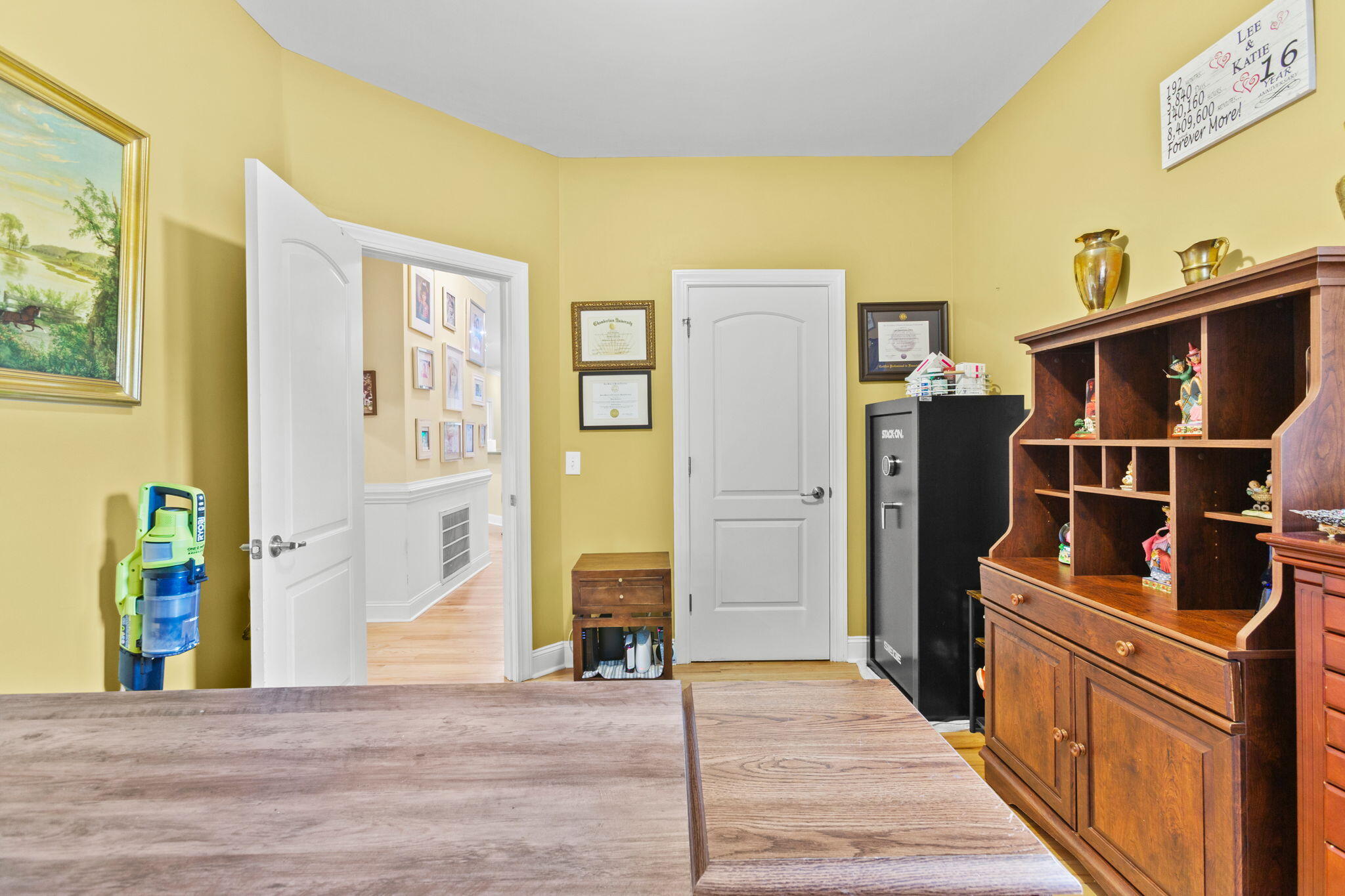 1019 Englewood Court