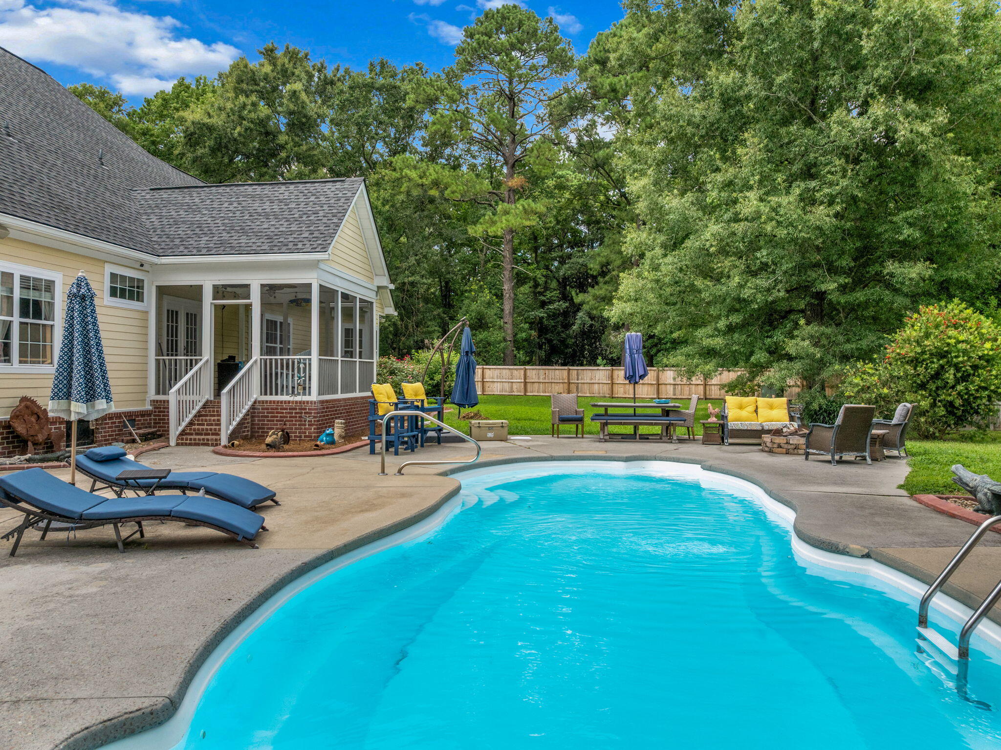 1019 Englewood Court