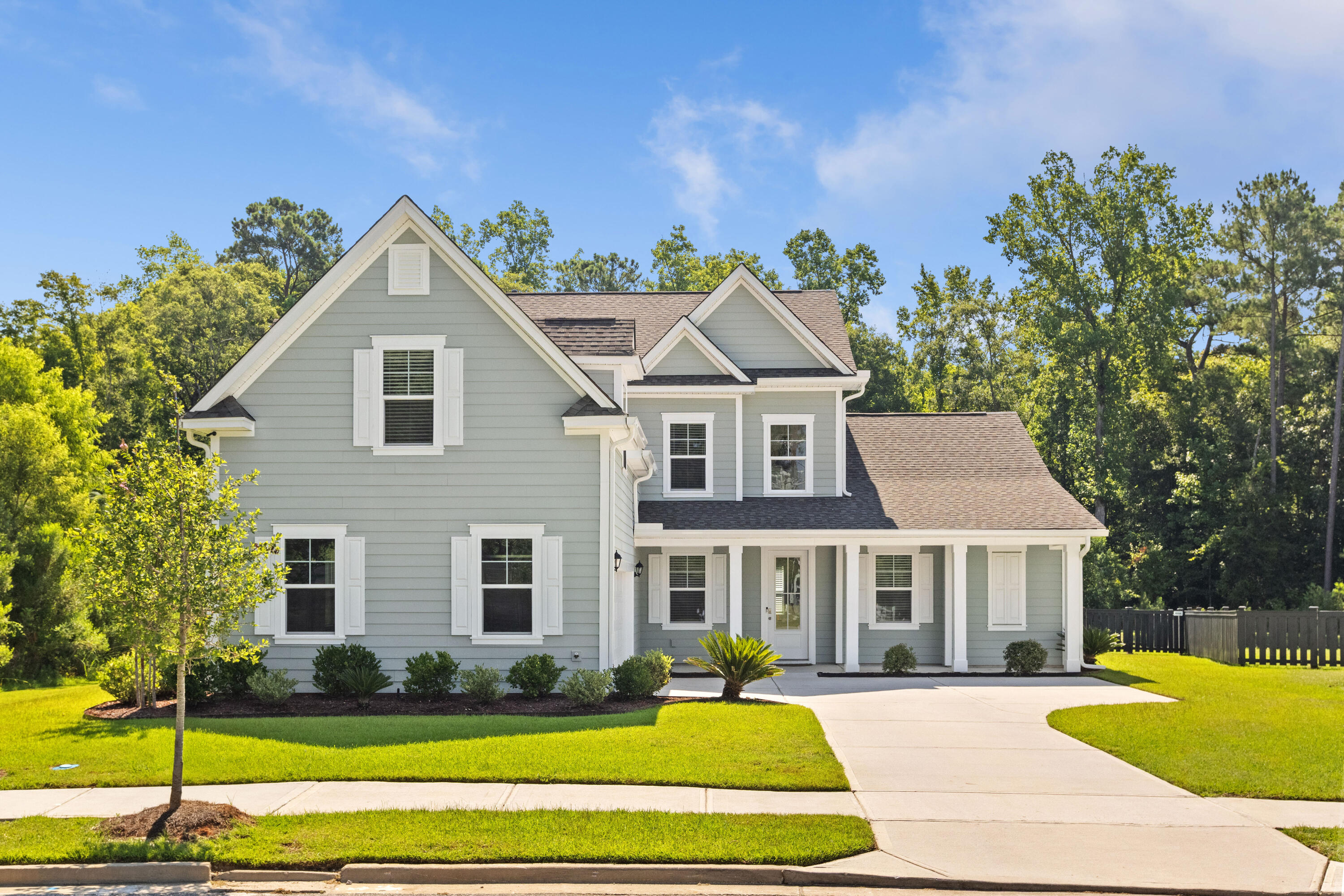 526 Oak View Way