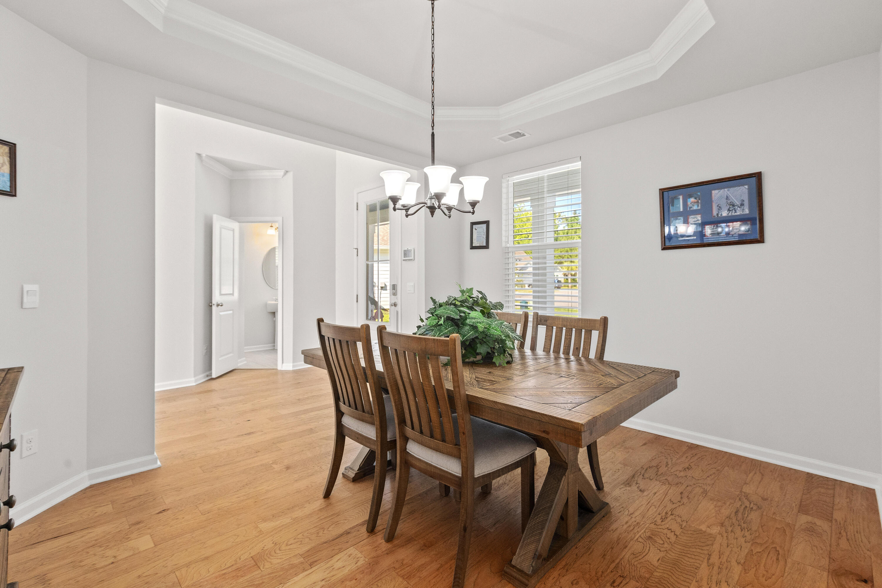 526 Oak View Way