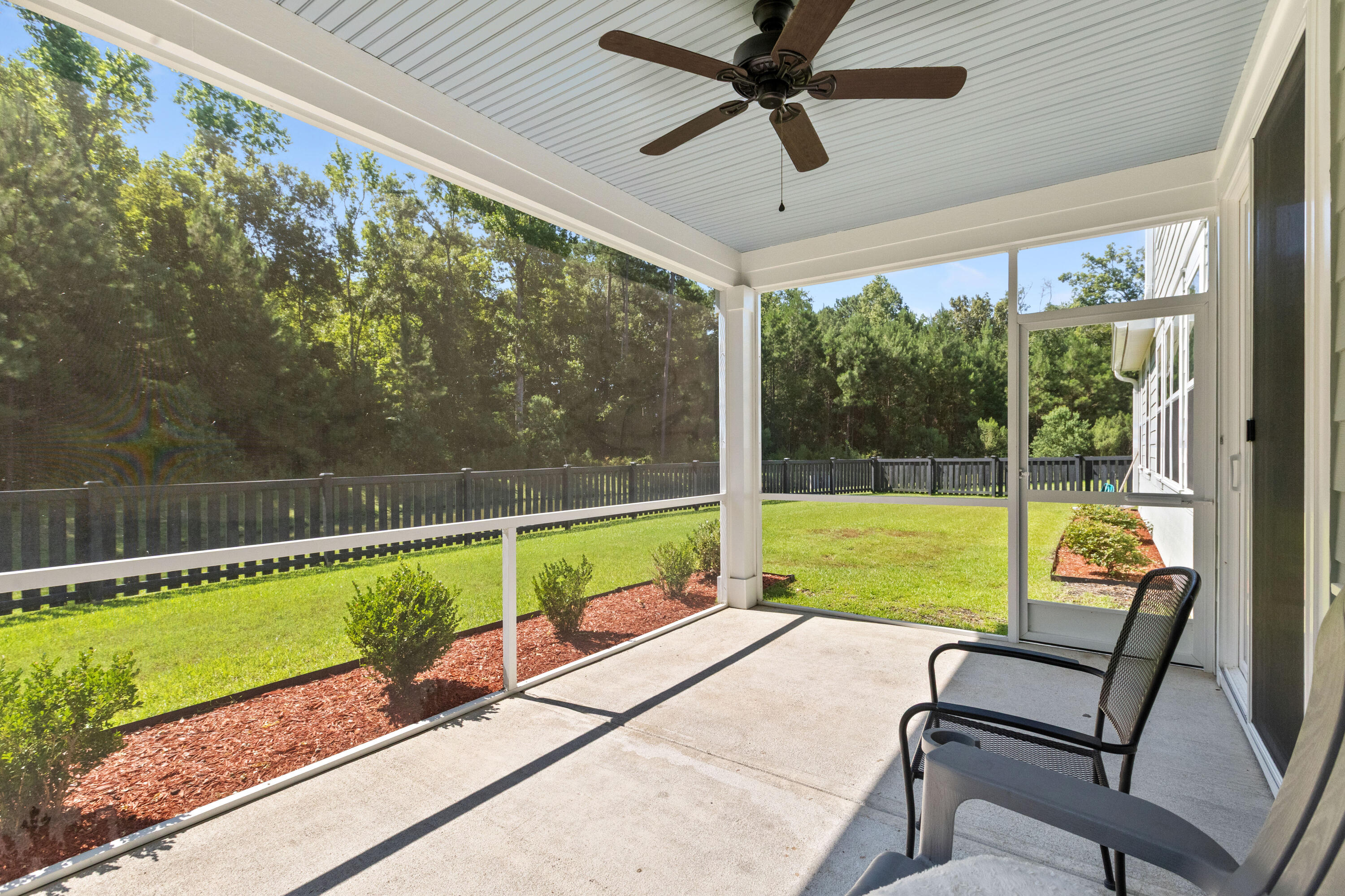 526 Oak View Way