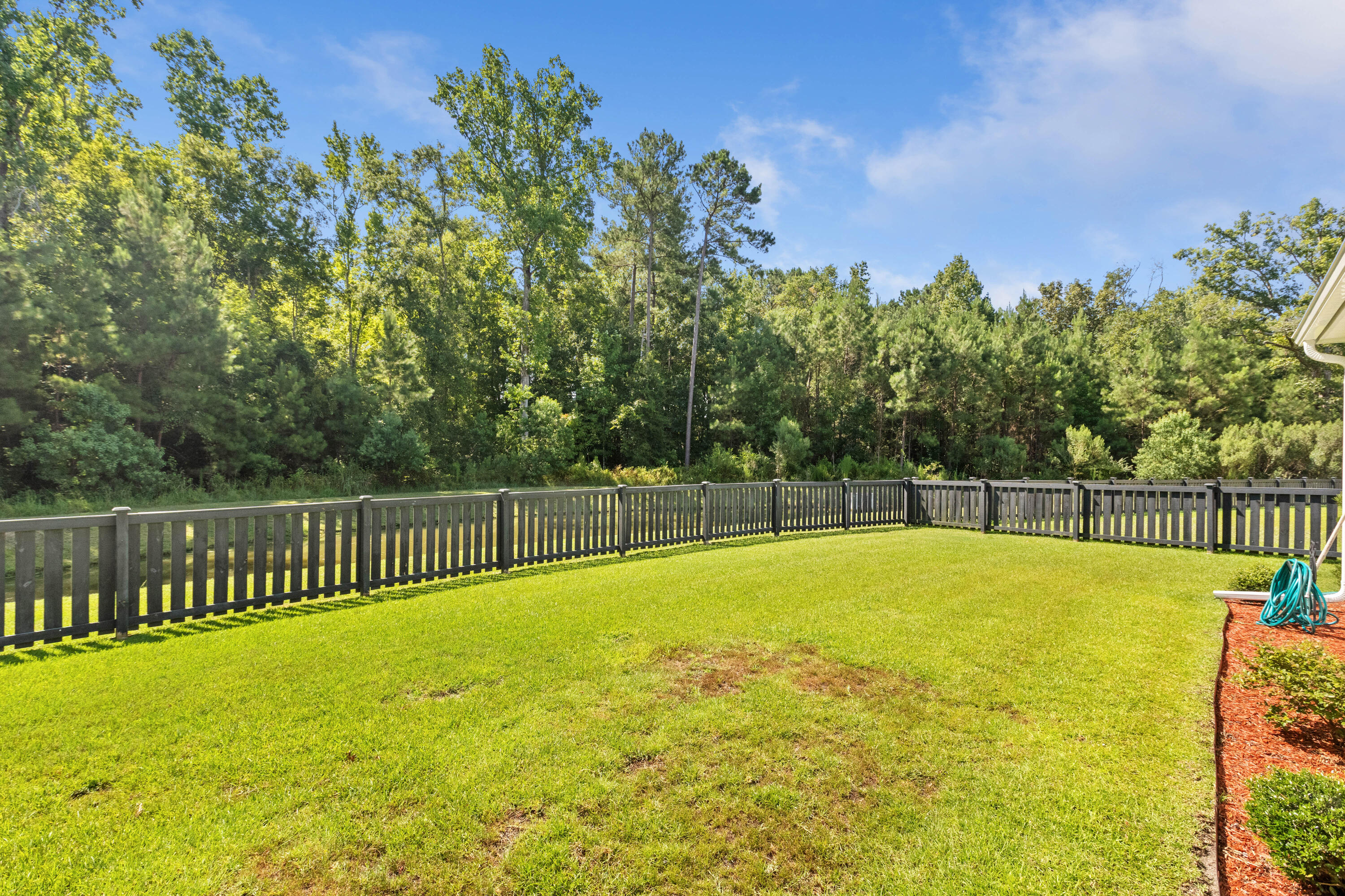 526 Oak View Way