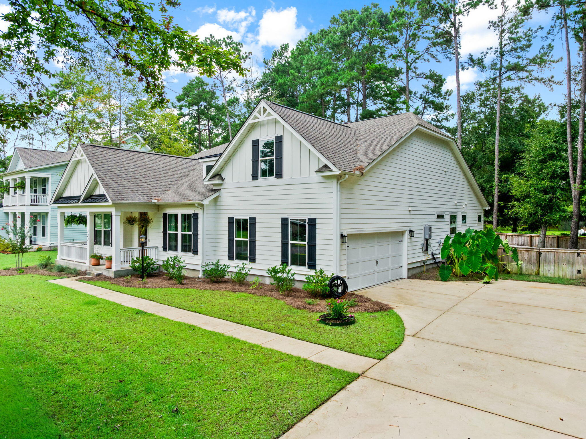 727 Hodge Road