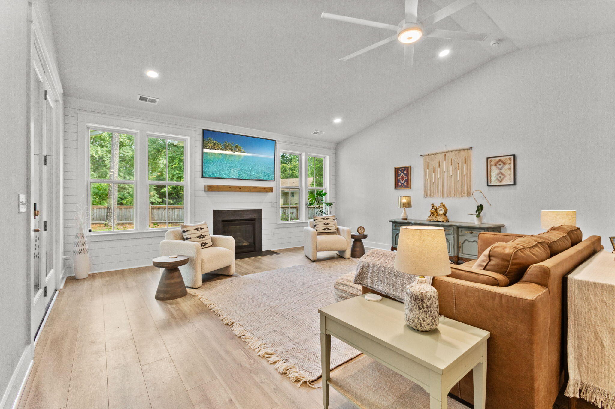 727 Hodge Road