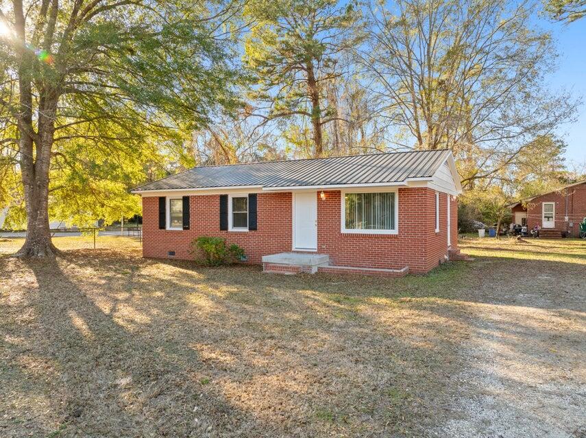 139 Mahogany Avenue
