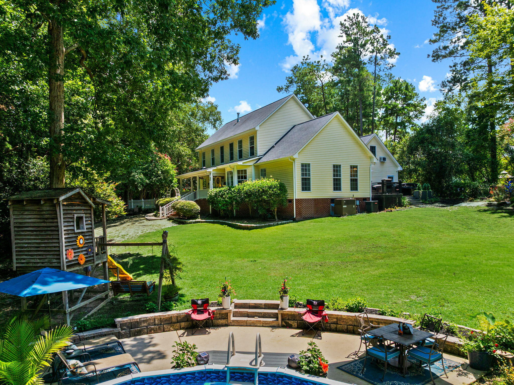 50 Edens Lane