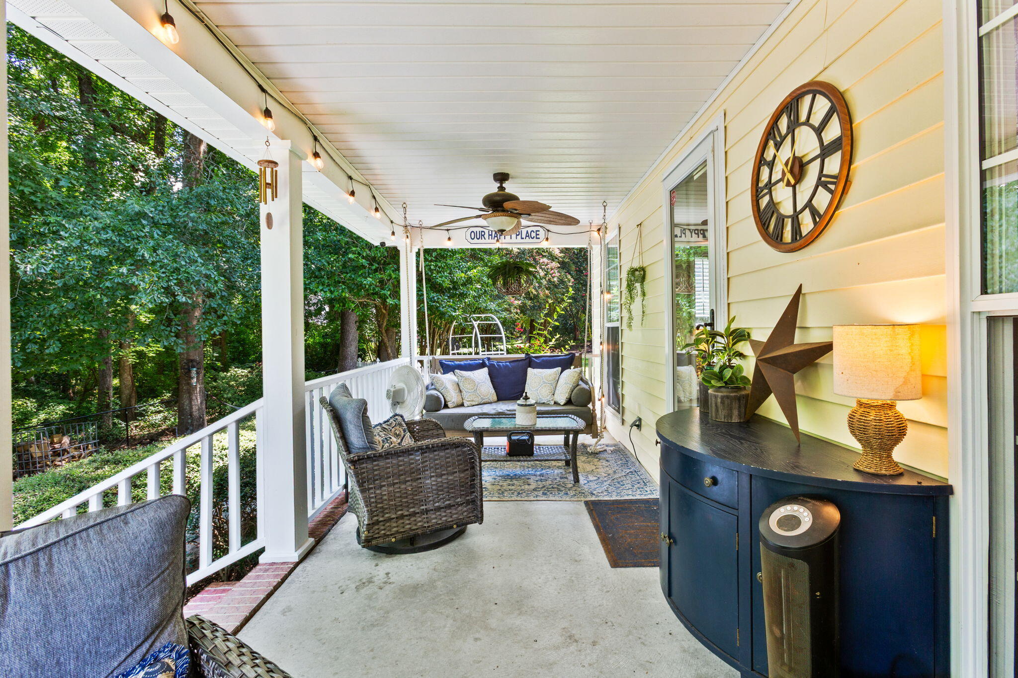50 Edens Lane