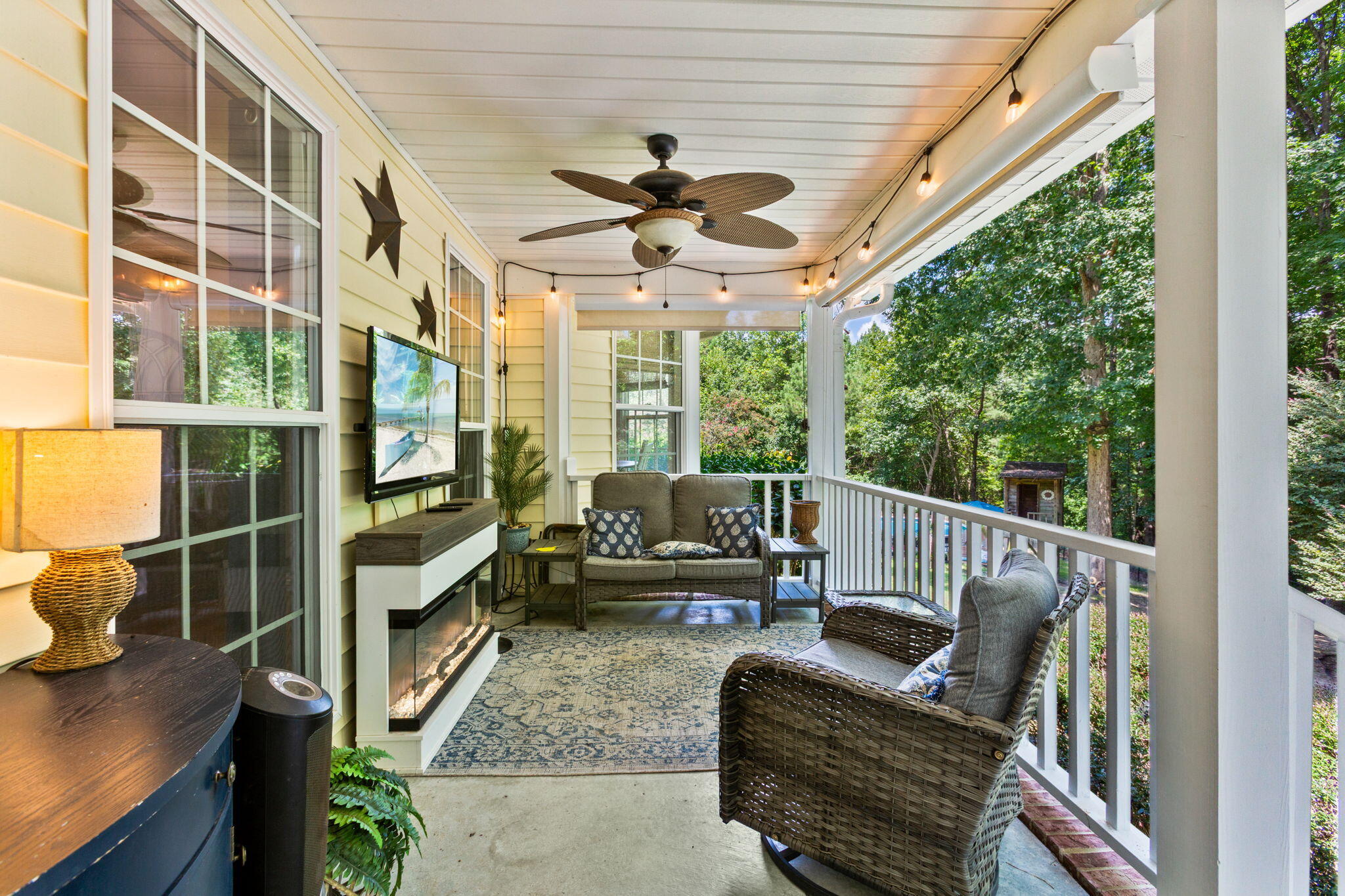 50 Edens Lane
