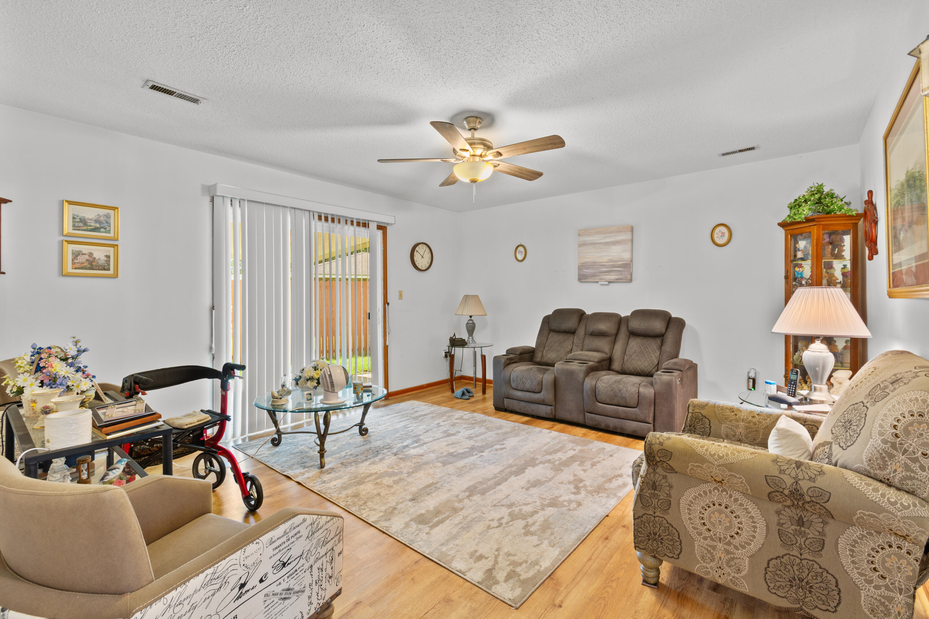 4935 Foxwood Drive