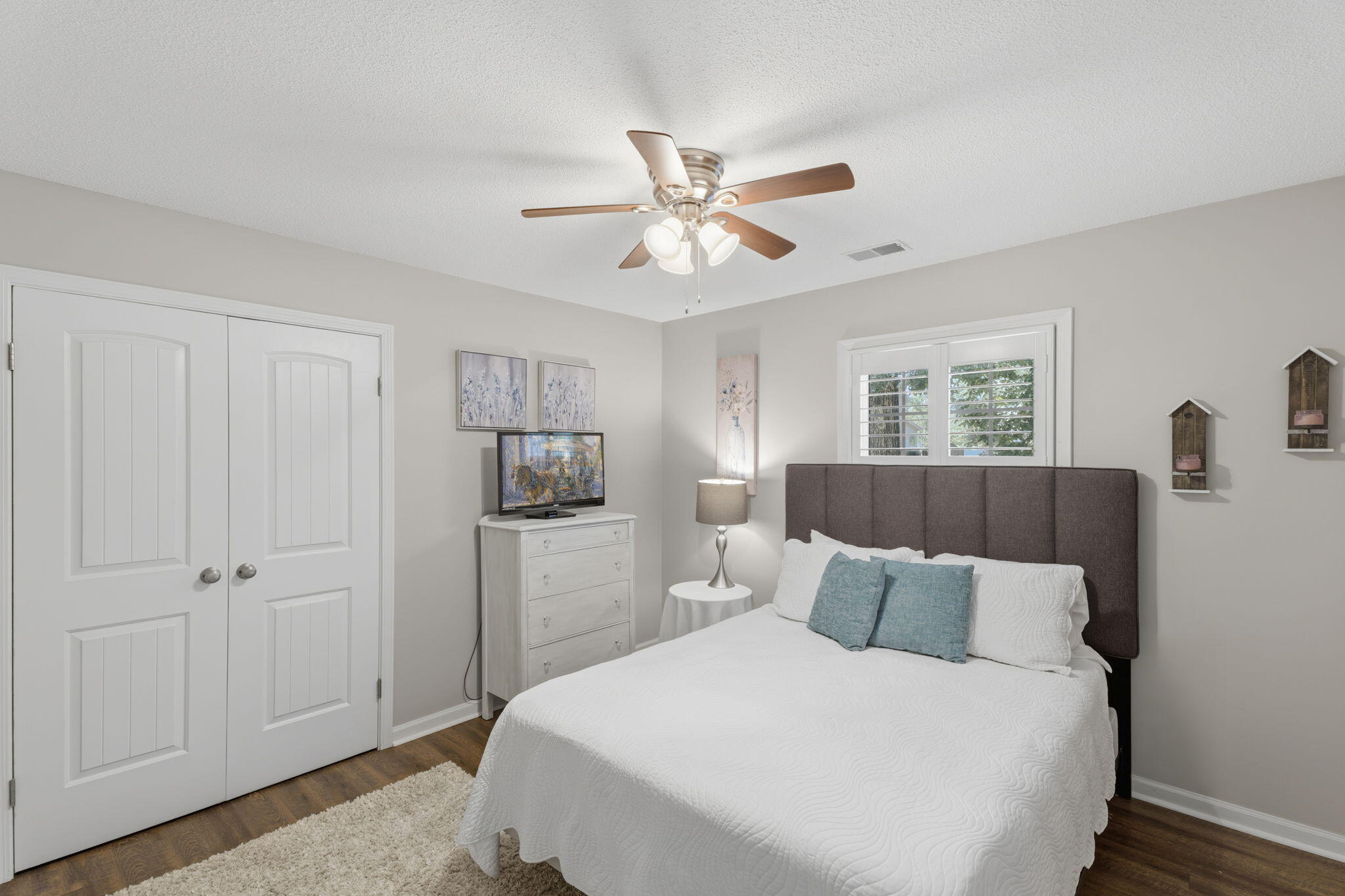 219 Shaftesbury Lane