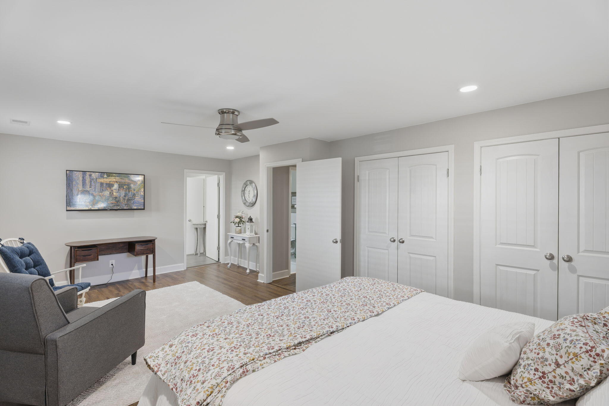 219 Shaftesbury Lane