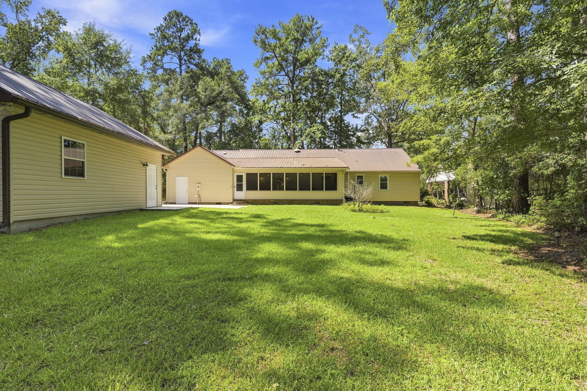 219 Shaftesbury Lane