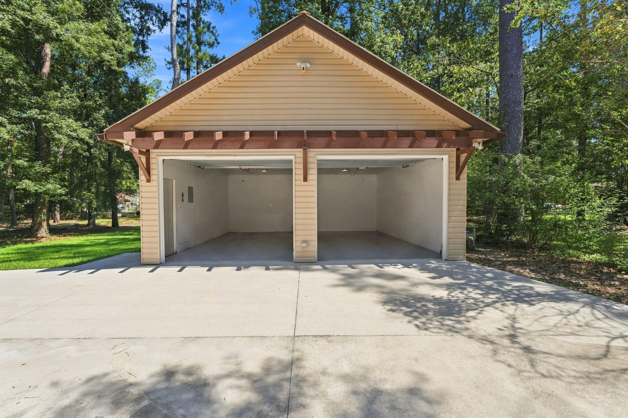 219 Shaftesbury Lane