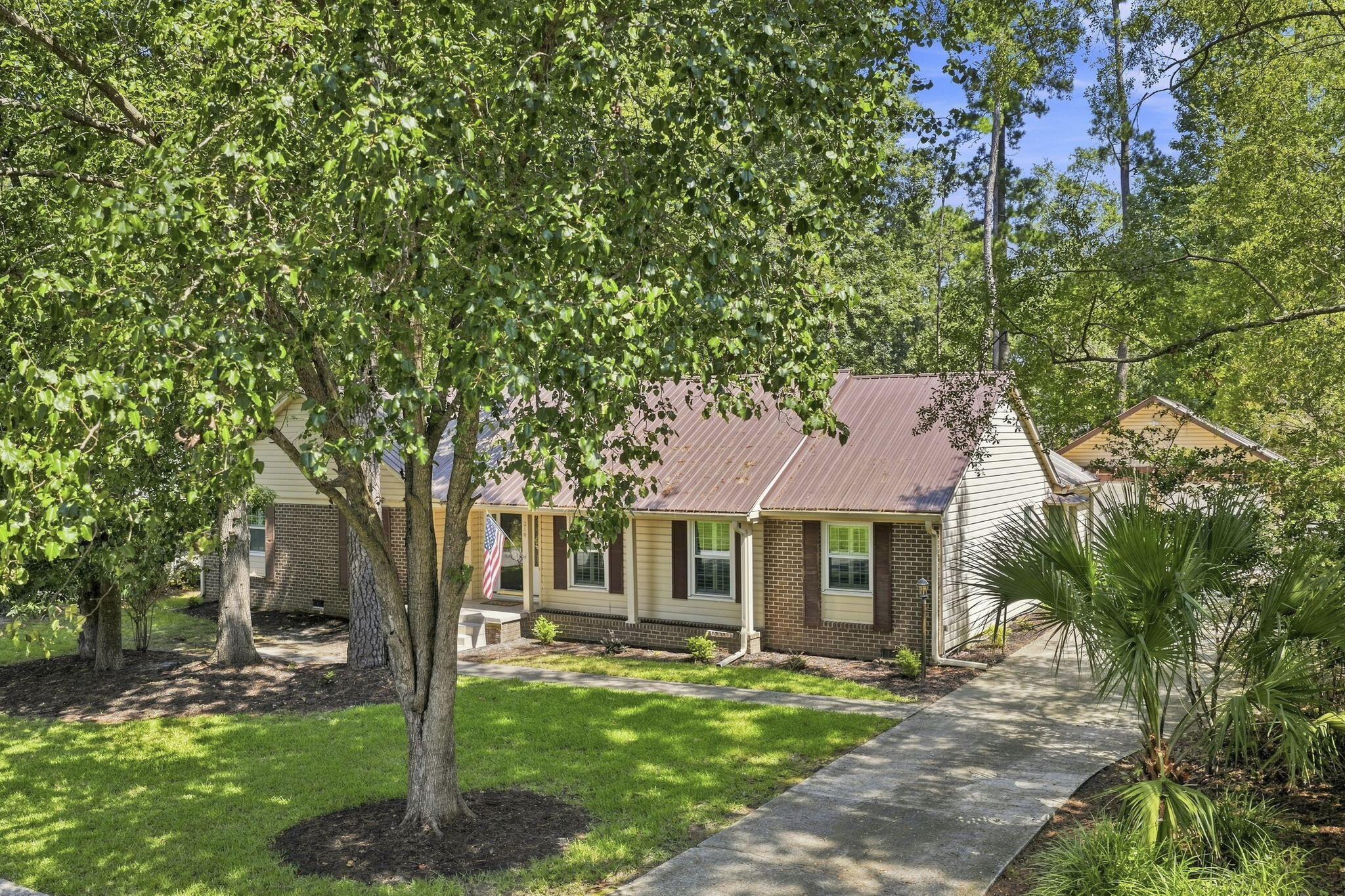 219 Shaftesbury Lane