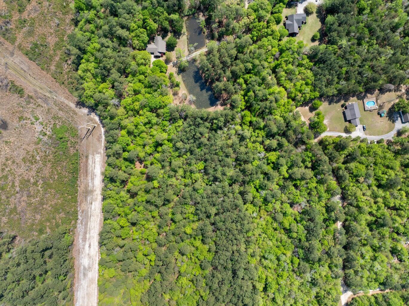 4 Forest Place