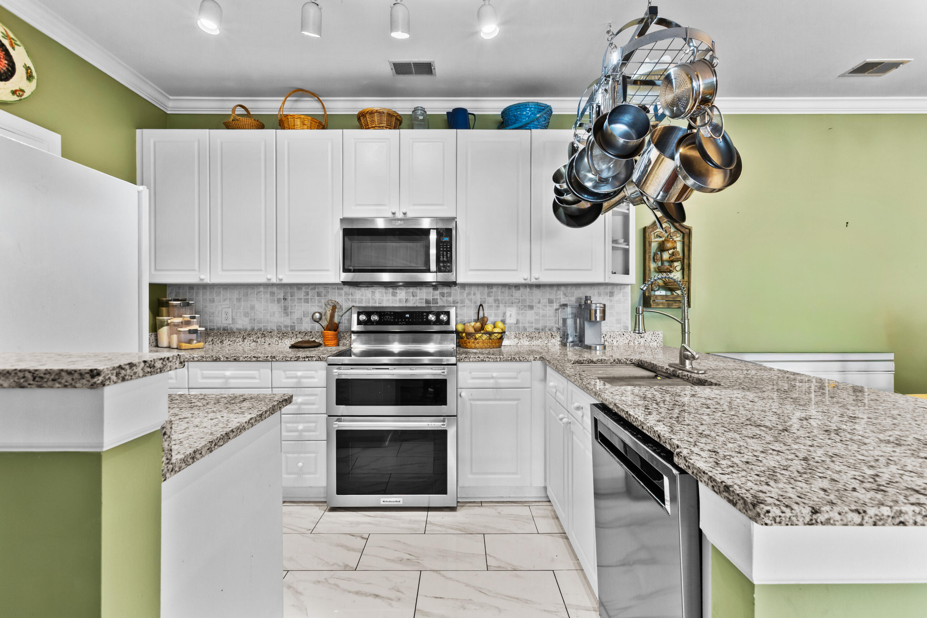 1434 Belcourt Lane